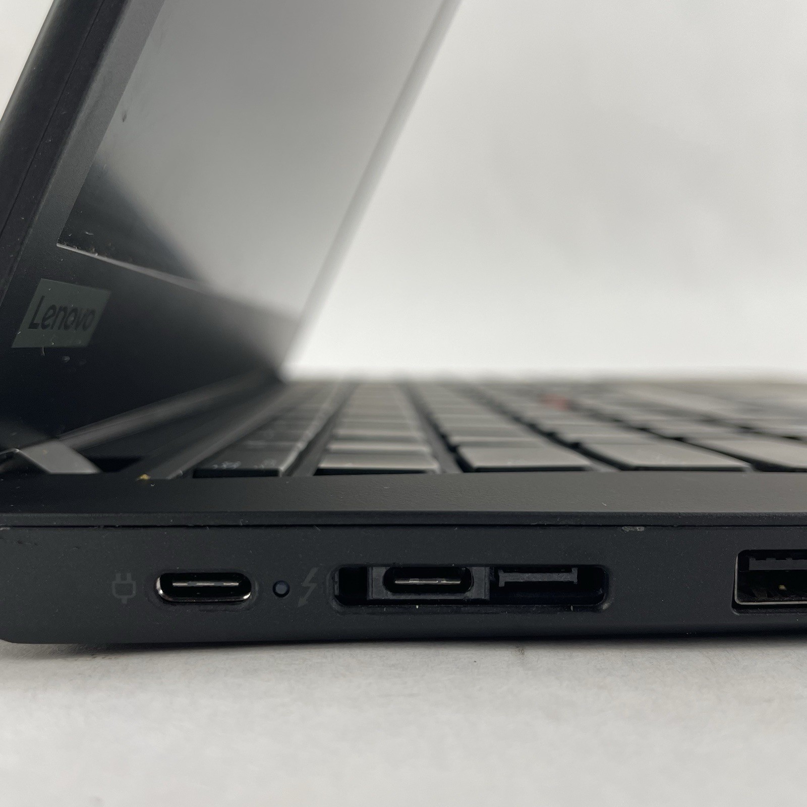 Lenovo ThinkPad T14 Gen 1 14″ i5-10310U 1.70 GHz 8 GB RAM No SSD/OS/AC/Batt