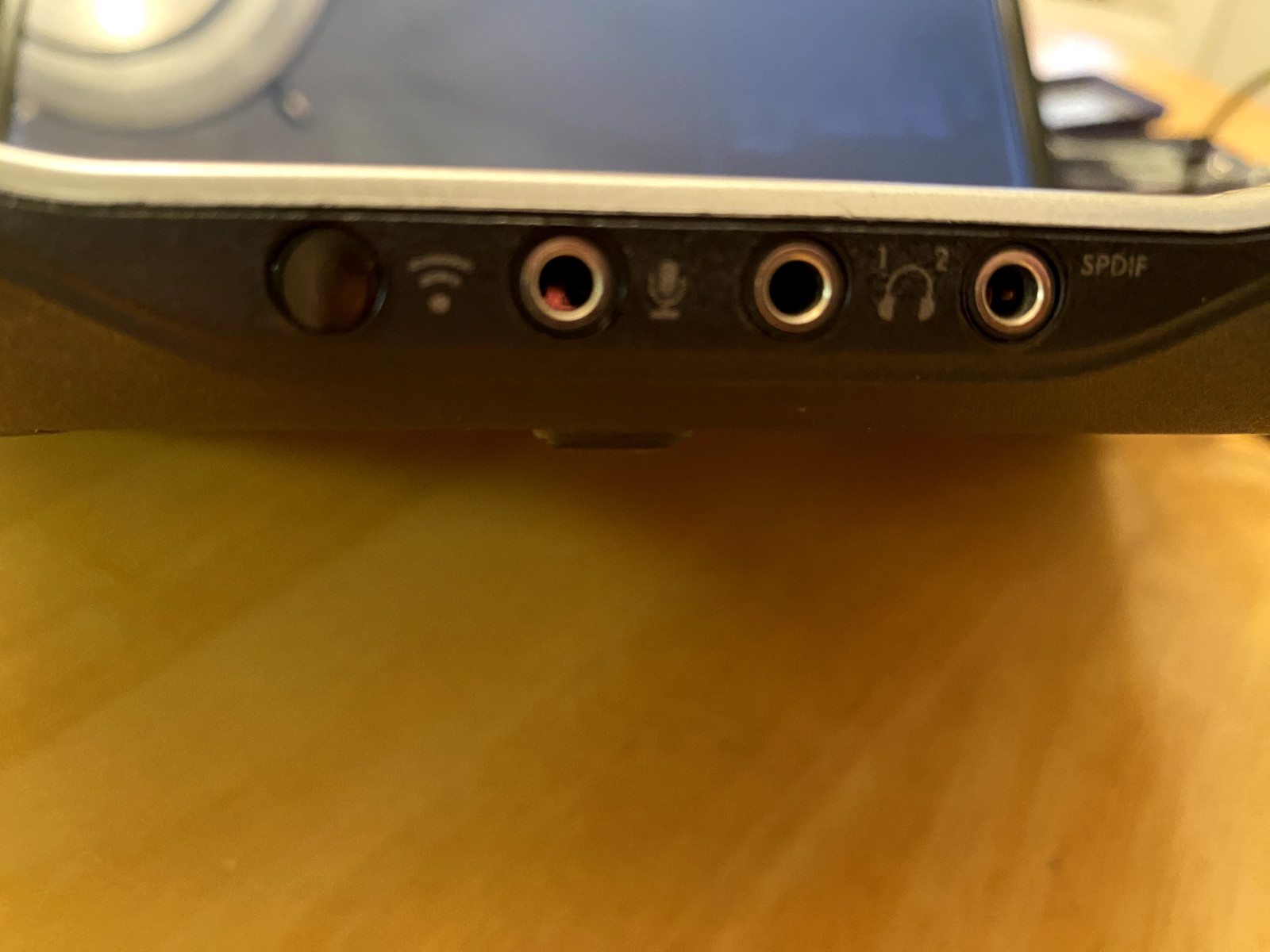 HP Pavillion DV600 – Intel Core 2 T5550, 1.66 MHz, 2 GB RAM NO HDD Boot to BIOS