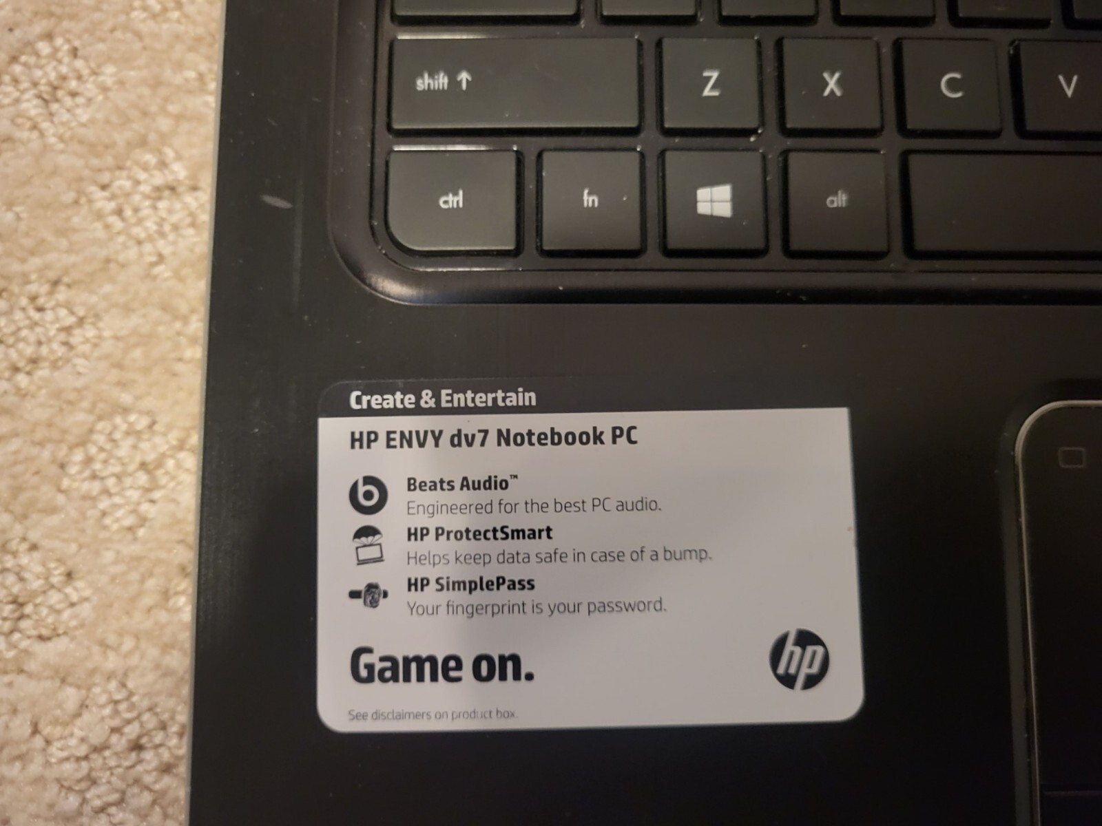 Beats Audio HP Envy dv7-7240us 17.3″ / Intel Core i5-2450M