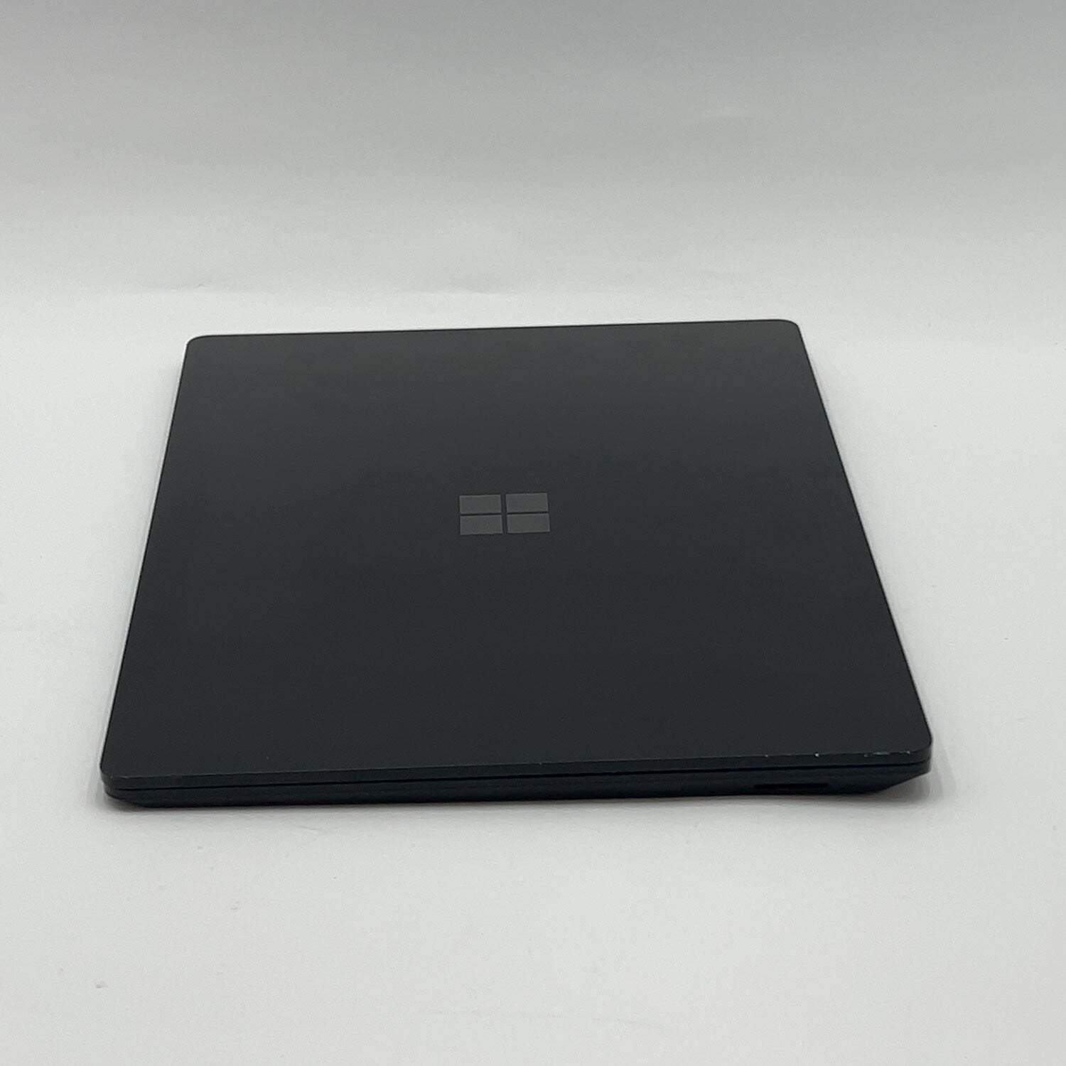 Microsoft Surface Pro 5 1951 12.3″ i7-1265U 2.7GHz 16GB RAM 512GB SSD