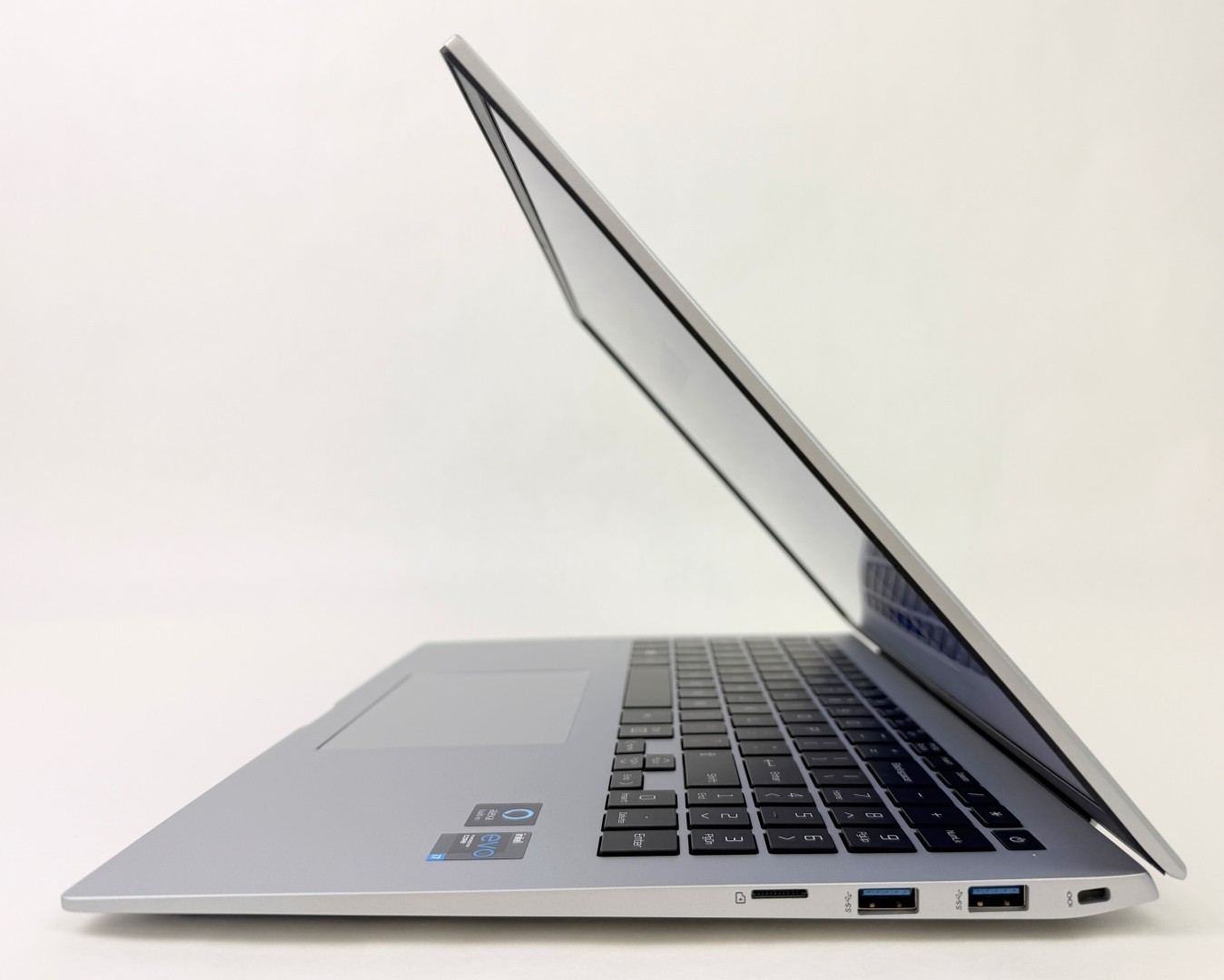 LG Gram 16Z90P 16″ 2560×1600 i7-1165G7 16GB 512GB SSD W11H