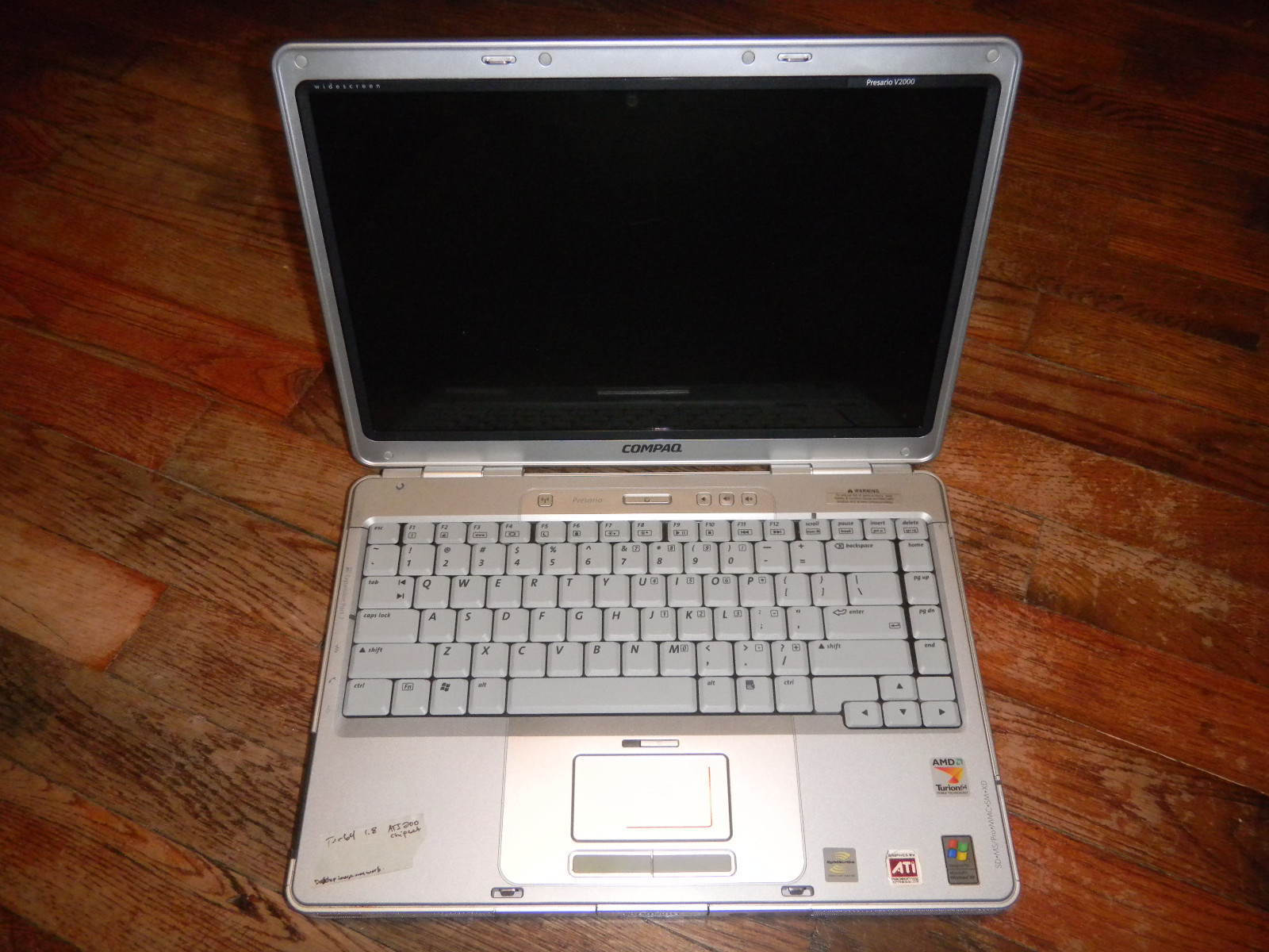 Compaq Presario V2000 series V2582us Laptop Computer – Good Glossy Screen, Parts