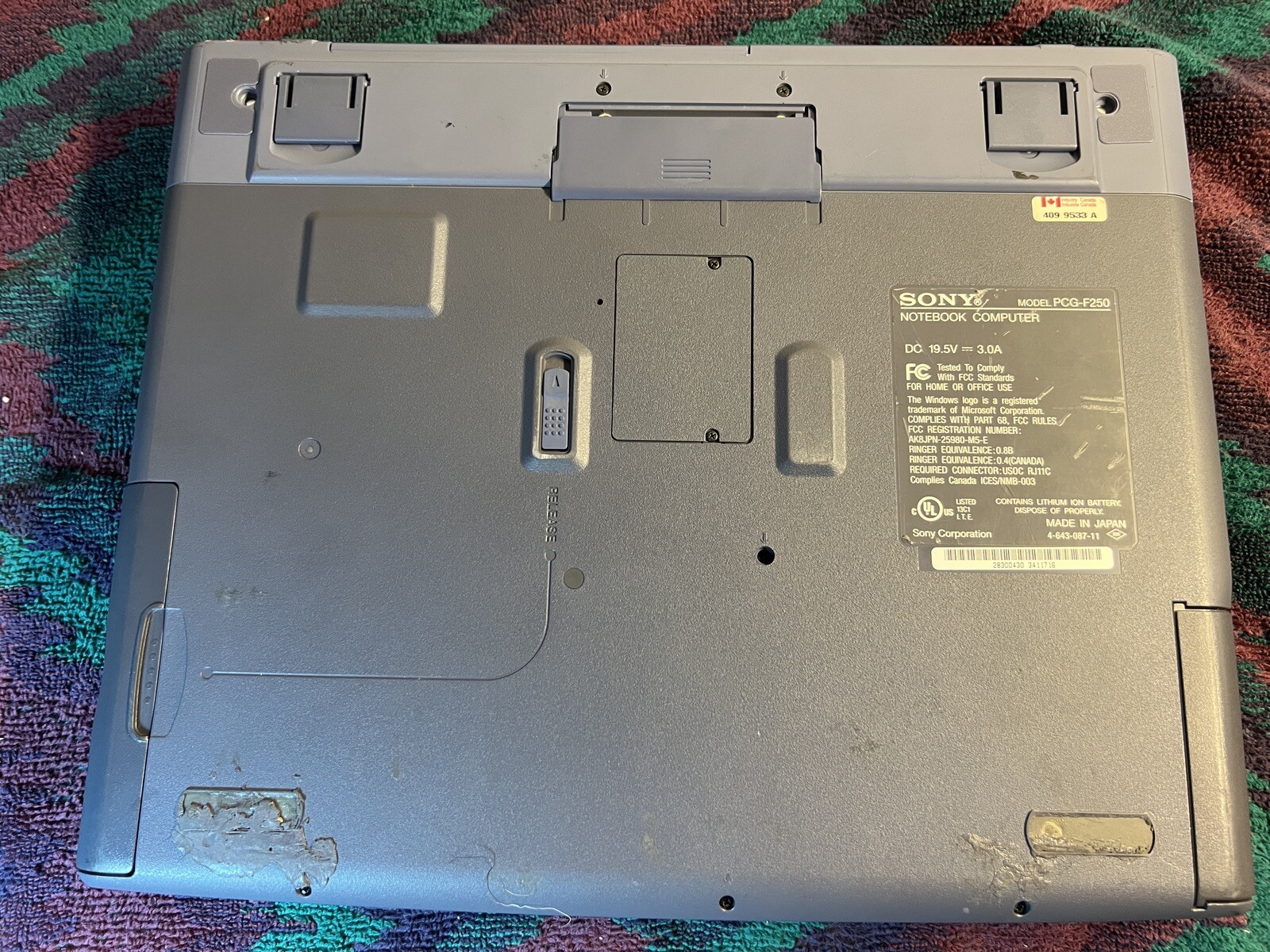 Sony PCG-F250 Laptop Vintage Celeron