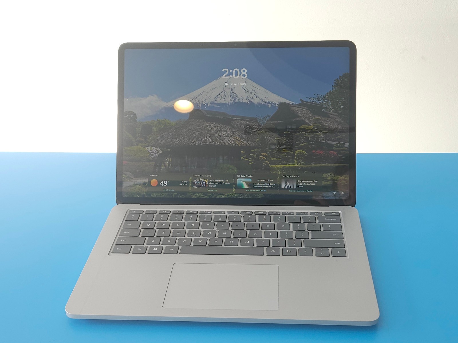 Microsoft Surface Studio 3.11GHz Intel Core i5-11300H 16GB DDR4-4267 256GB SSD