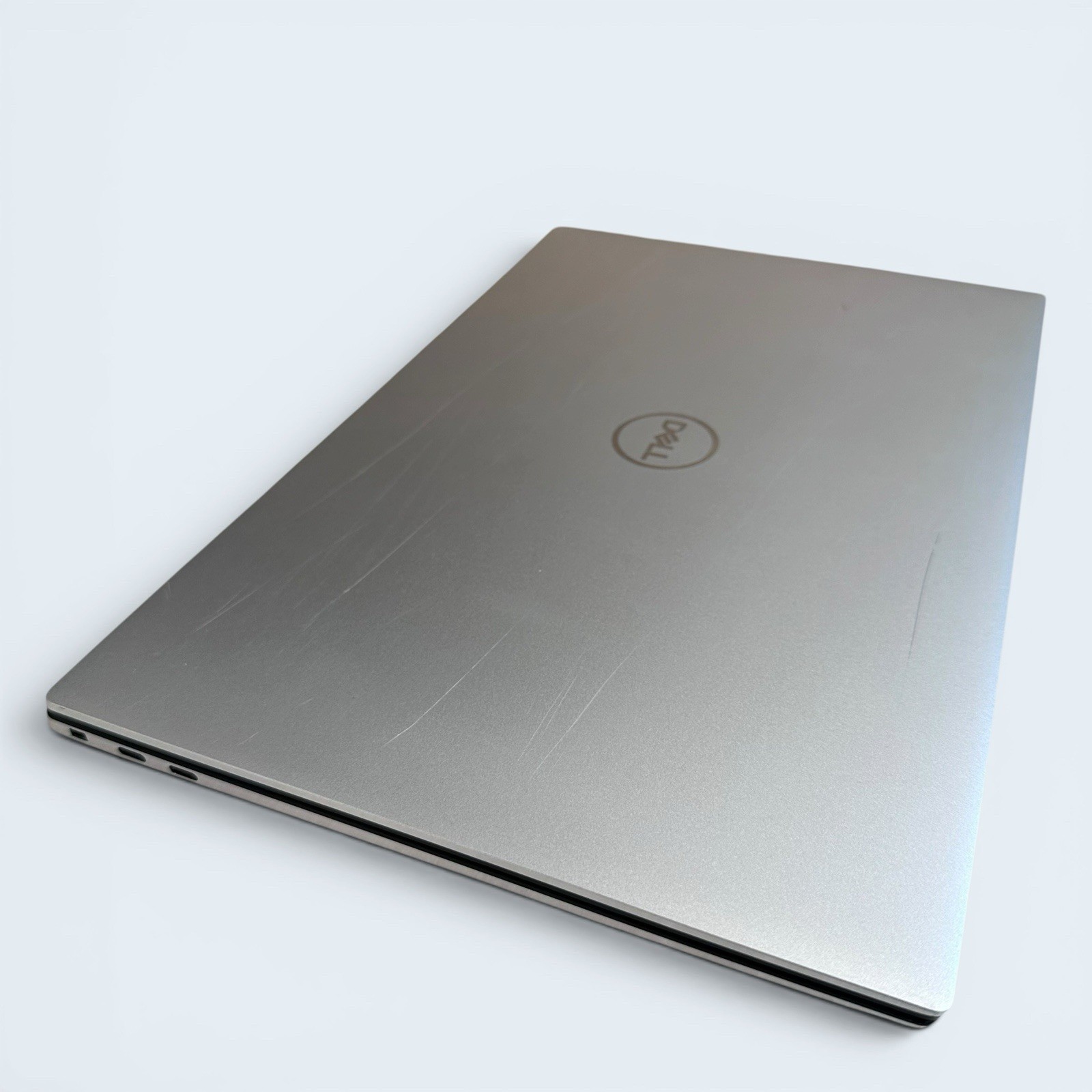 Dell XPS 15 9500 Intel I7-10750H 2.6GHz, 16GB Ram, 512GB NVMe, W-11 Pro..