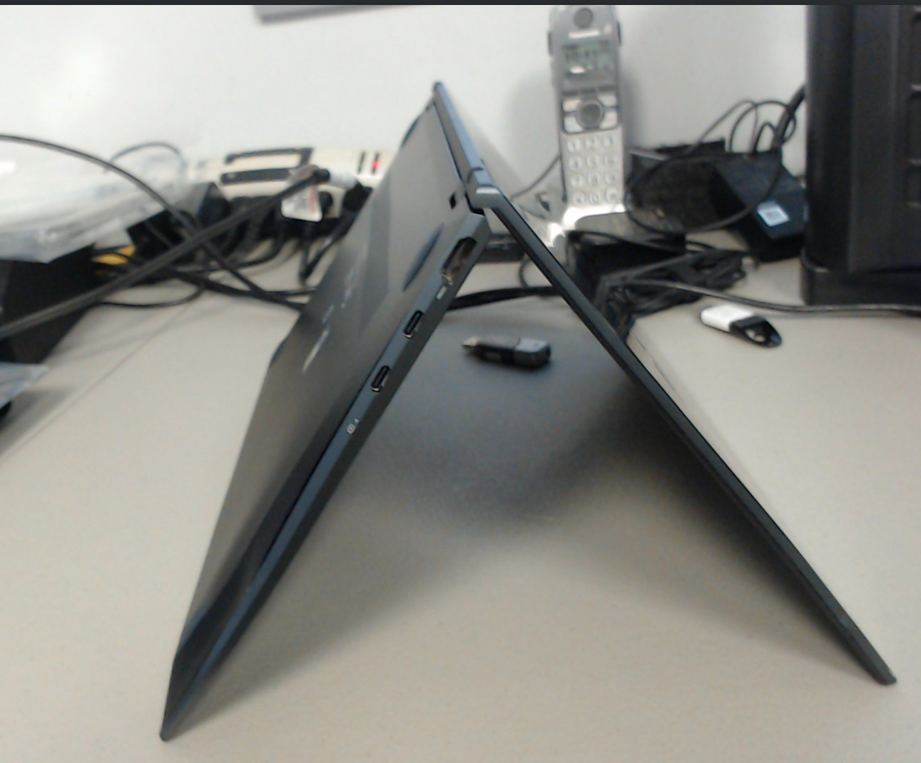 ASUS Zenbook 14 Full HD AMD Ryzen 7/5 Processor, 16GB RAM, 1TB SSD