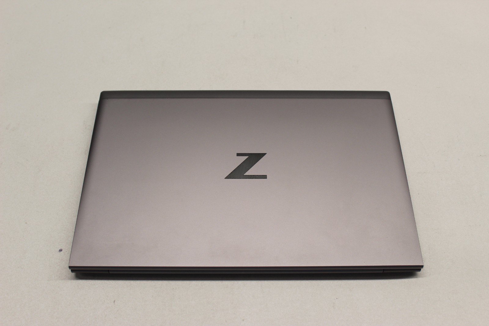 HP ZBook Firefly 15G7 Mobile WS I7-10610U 256GB NVME 16GB DDR4 Nvdia-See Des