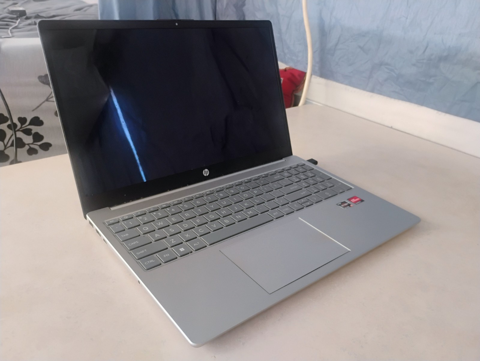 HP 15.6″ Touch Gaming Laptop Ryzen 5 7520U 16GB RAM 1TB SSD FREE SHIPPING