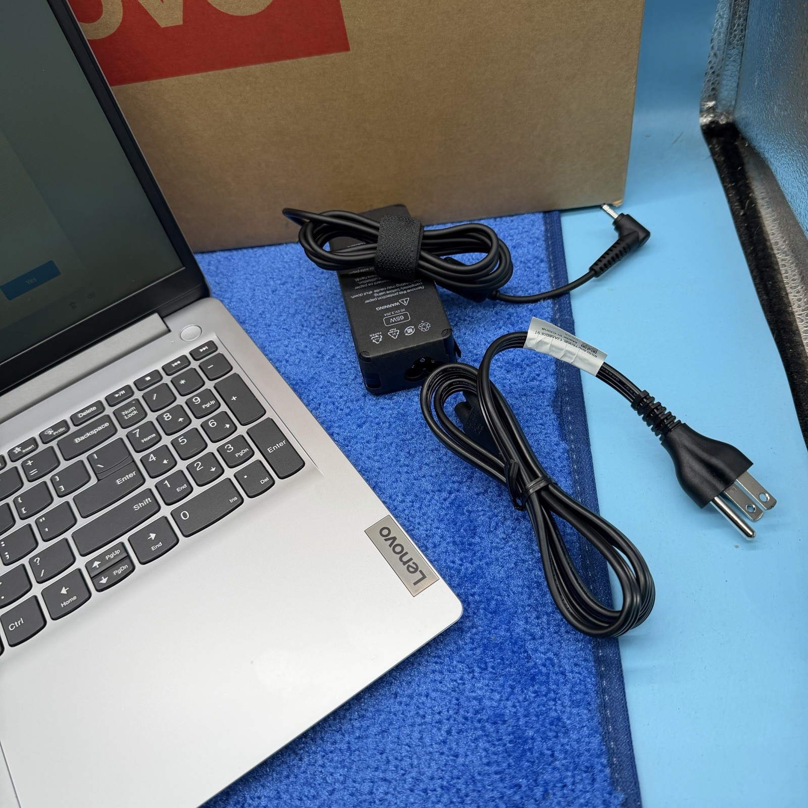 Lenovo IdeaPad 15IRU7 15.6″ FHD Laptop Intel Core i5-1335U 16GB RAM 256GB SSD