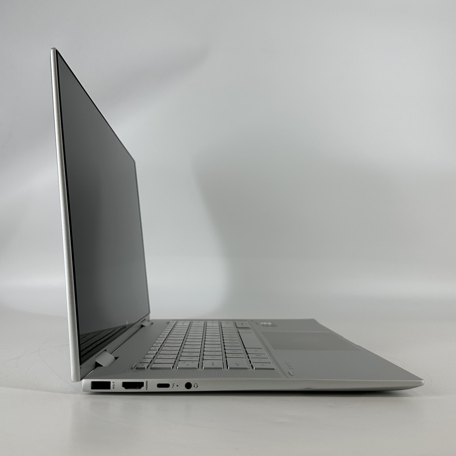 HP Envy x360 15.6 FHD TOUCH 2.1 GHz i7-1260P 16GB 512GB SSD Good FRAME GAP