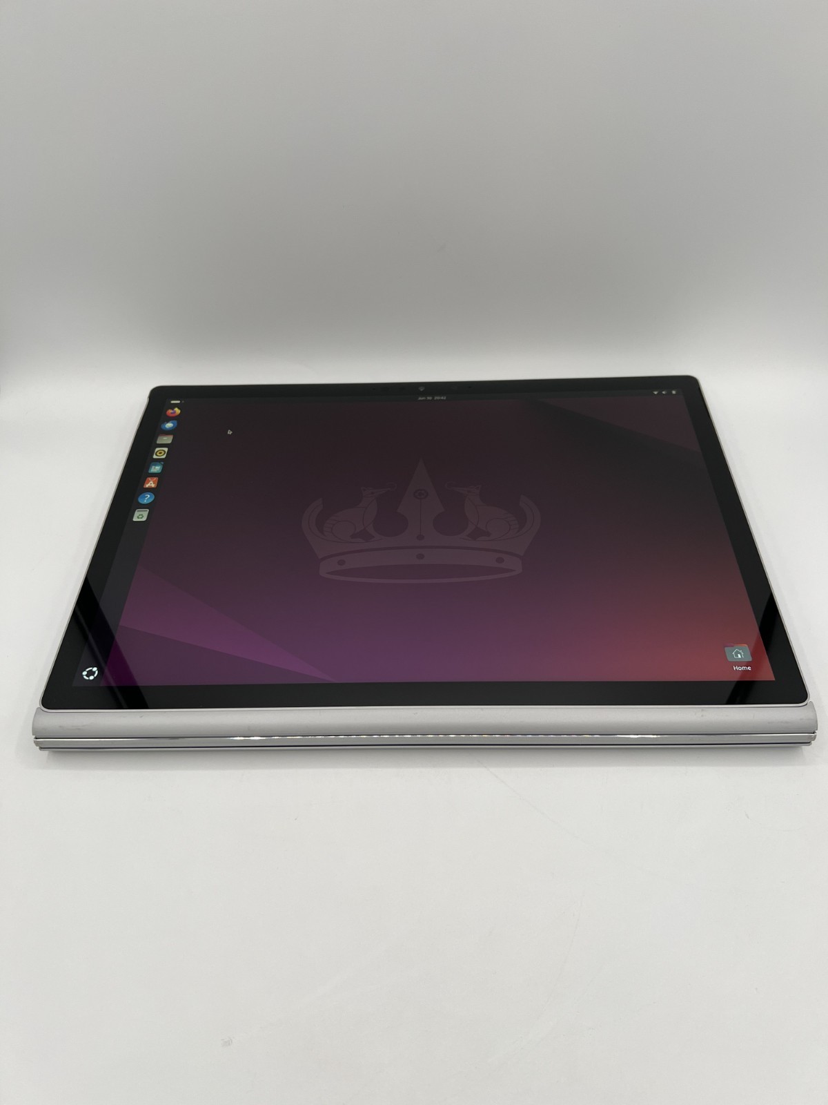Microsoft Surface Book 3 15″ i7-1065G7 16GB 256GB SSD Ubuntu LTS 24.04