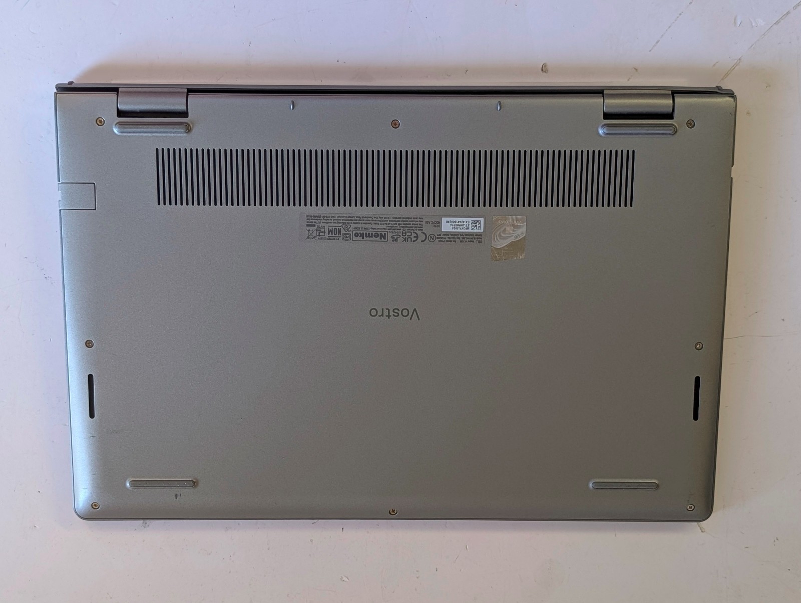 Dell Vostro 3430 Laptop; i7 1355U 1.7GHZ; 14″ FHD; 16GB RAM; 256 NVMe; *BAD HDMI