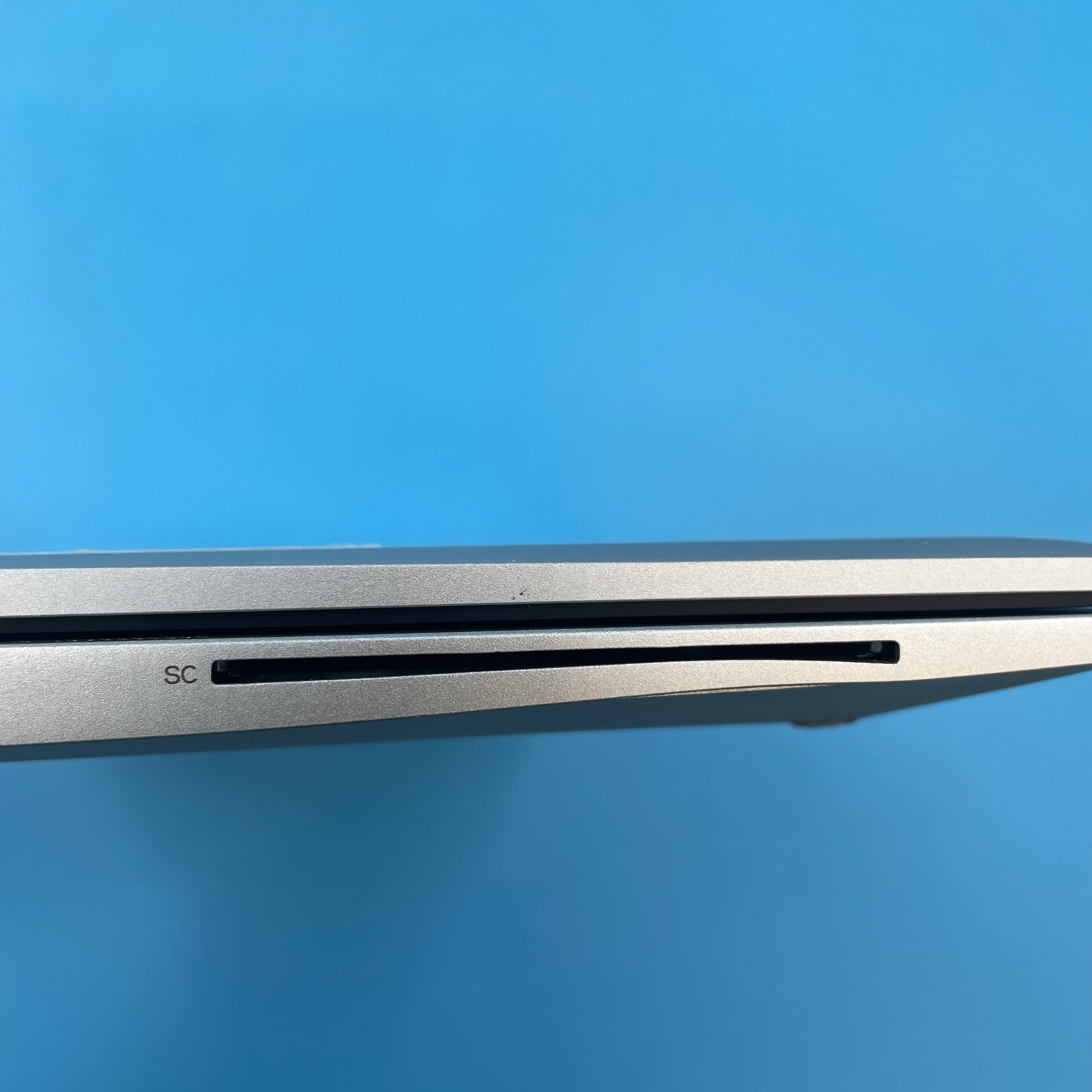 HP EliteBook 840 G8 | i7-1185G7 | 16GB RAM | NO DRIVE | NO OS | 73% BATTERY