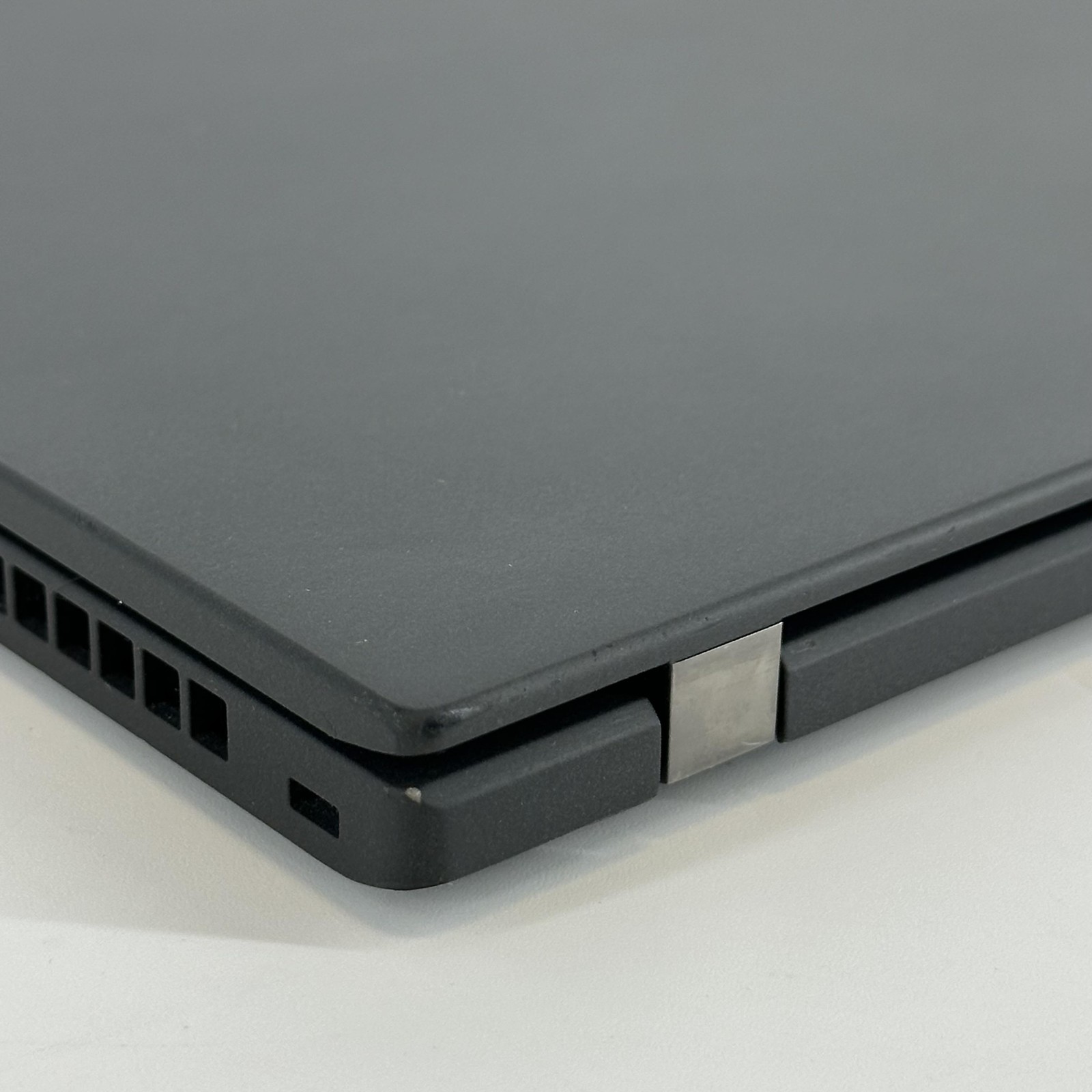 Lenovo ThinkPad T14s Gen 2 FHD TOUCH i7-1165G7 2.80GHz 16GB 512GB SSD Very Good
