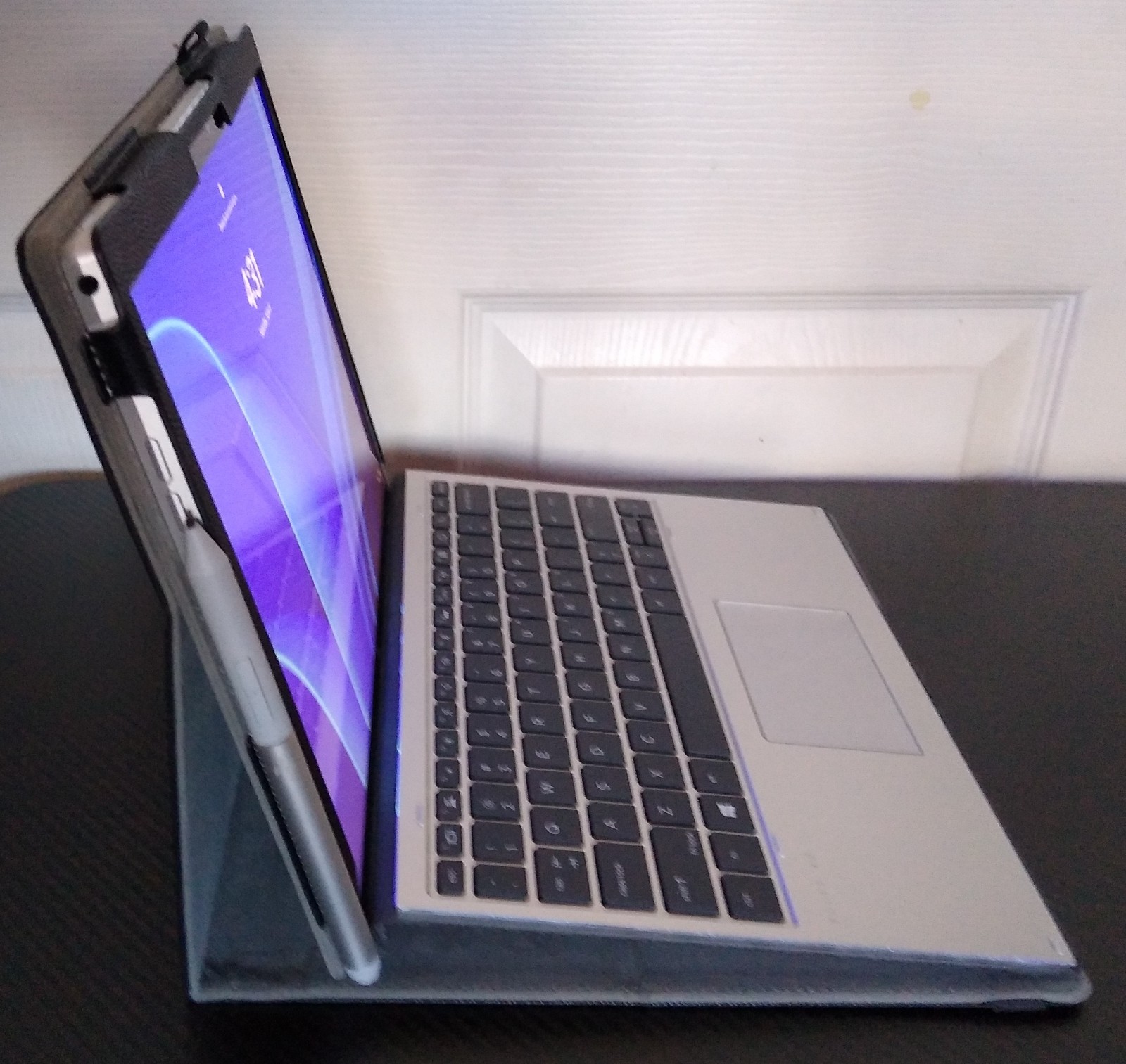 HP Elite x2 G4 Intel i5-8365U 1.6GHz 8GB 256GB M.2 Windows 11 Pro, 13″ 3K2K