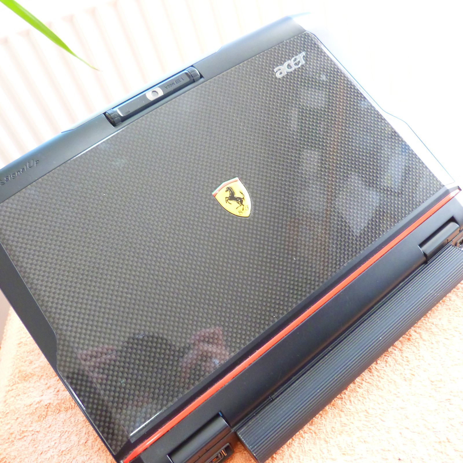 Acer Ferrari 1000 RARE HTF l NetBook 12 inch l NO Hard Drive No Windows