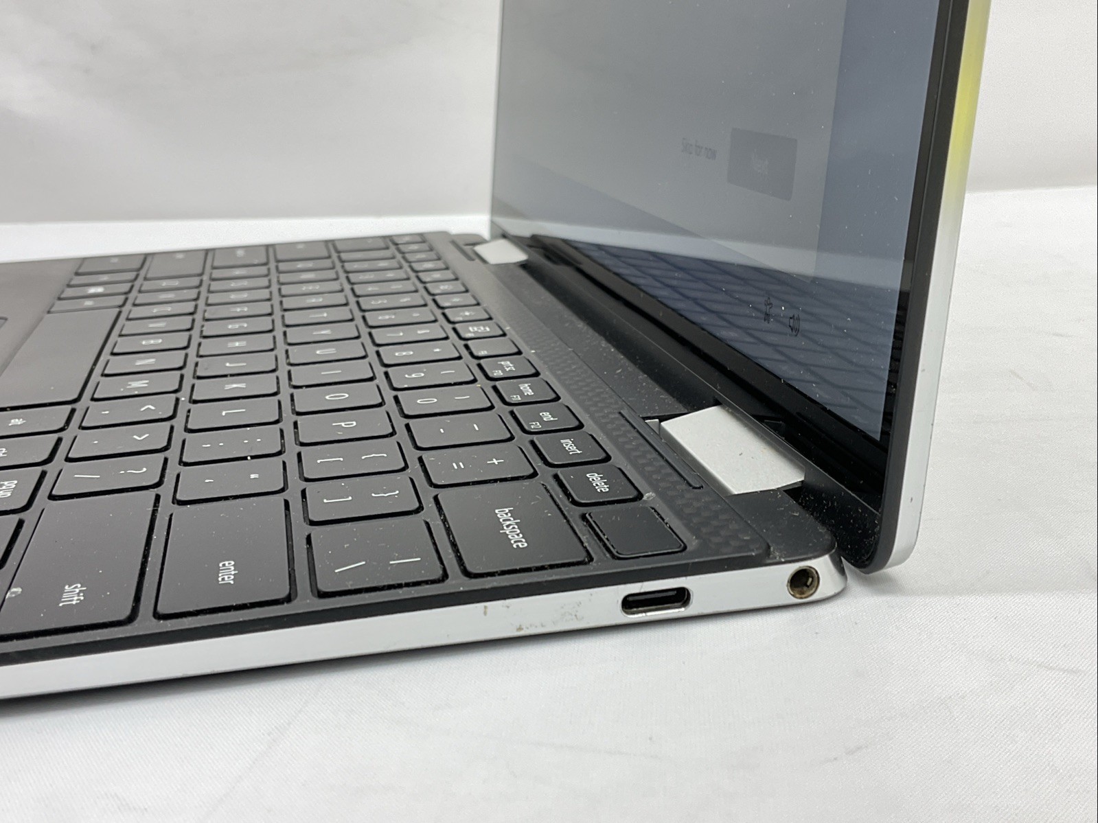 Dell XPS 13 7390 2-in-1 – i5-1035G1 – 8GB, 256GB – Touch Screen, Windows 11 Pro