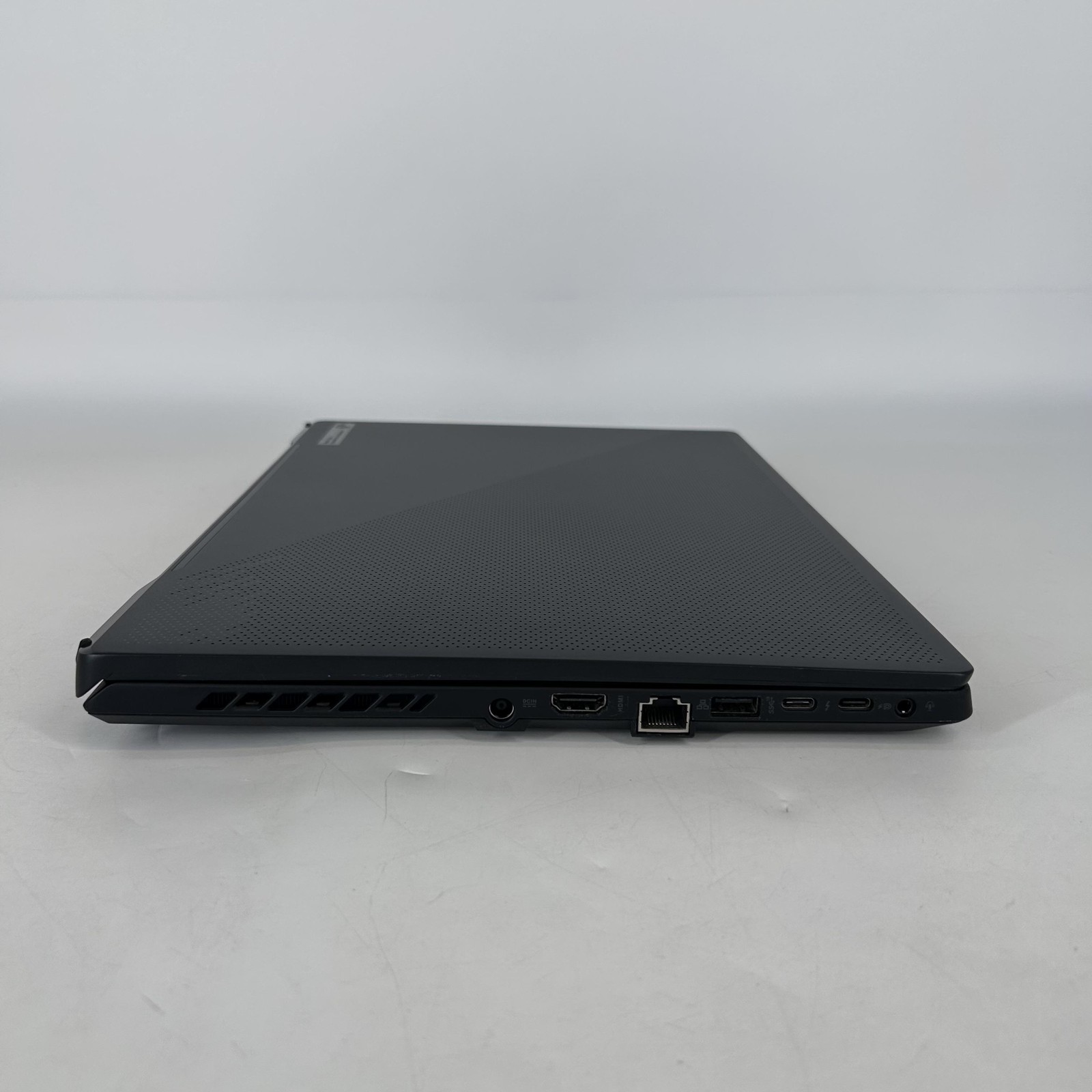 Asus ROG Zephyrus M16 GU603 165Hz FHD+ 2.3 GHz i7-12700H 16GB 512GB SSD RTX 3060