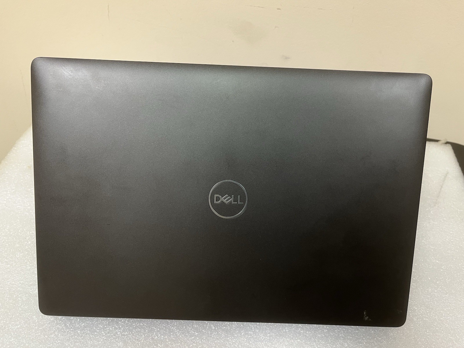 Dell Latitude 5300 13.3″ FHD Touch Intel i7-8665U 1x 8GB RAM 512GB SSD Win 11