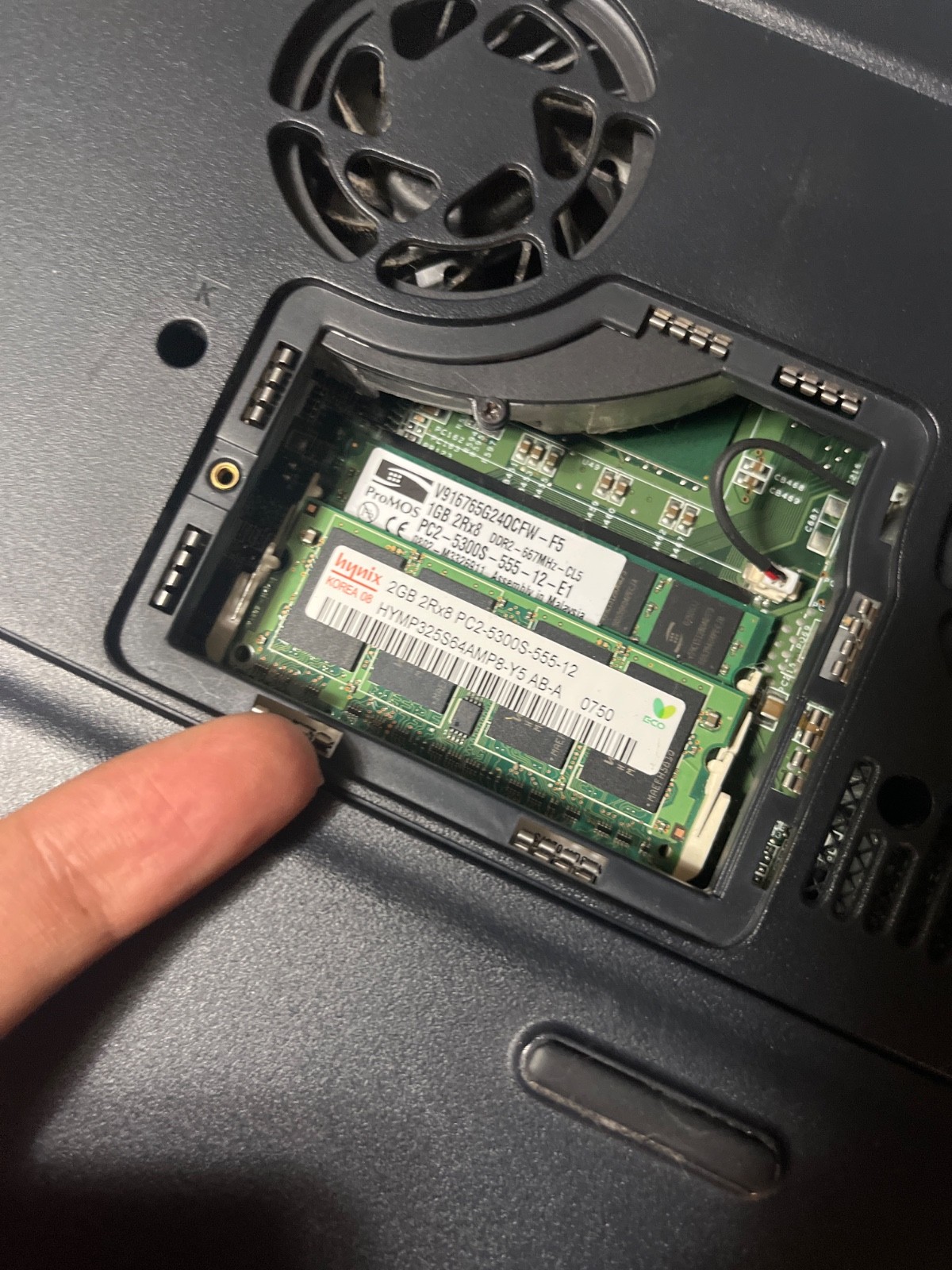 UNTESTED HP Pavilion ZD8000 NO CHARGER FLAWS