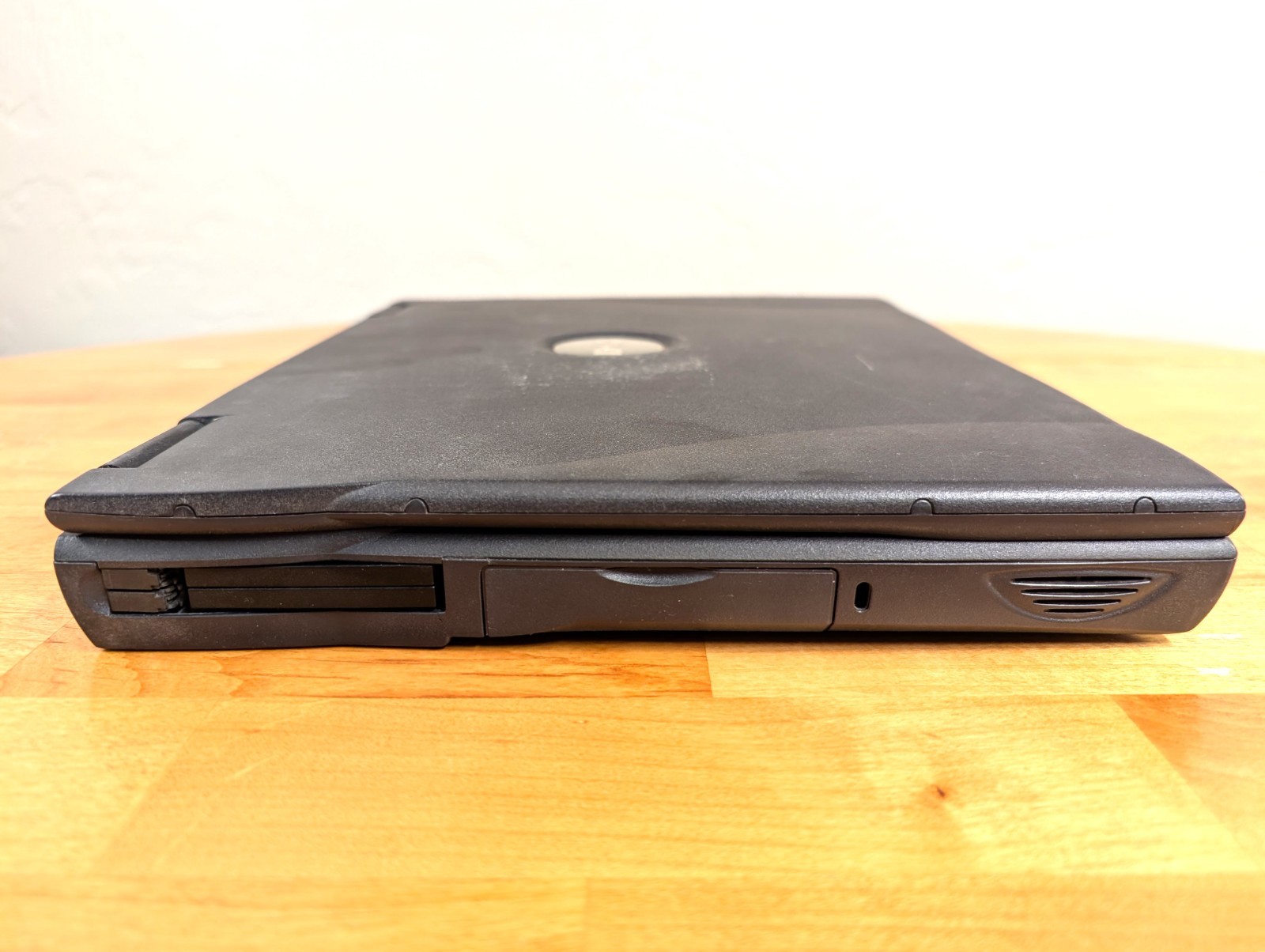 Vintage Dell Latitude C610 Laptop Windows 98 SE, MS Office, Serial port, CD