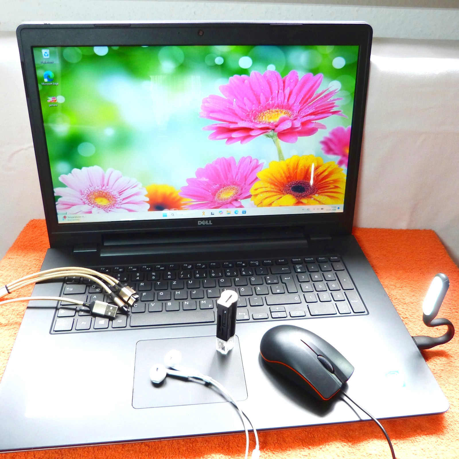 Dell 5748 METAL 17″ PREMIUM l SSD Windows 11 l MaxxAudio PROSound HDMI USB3