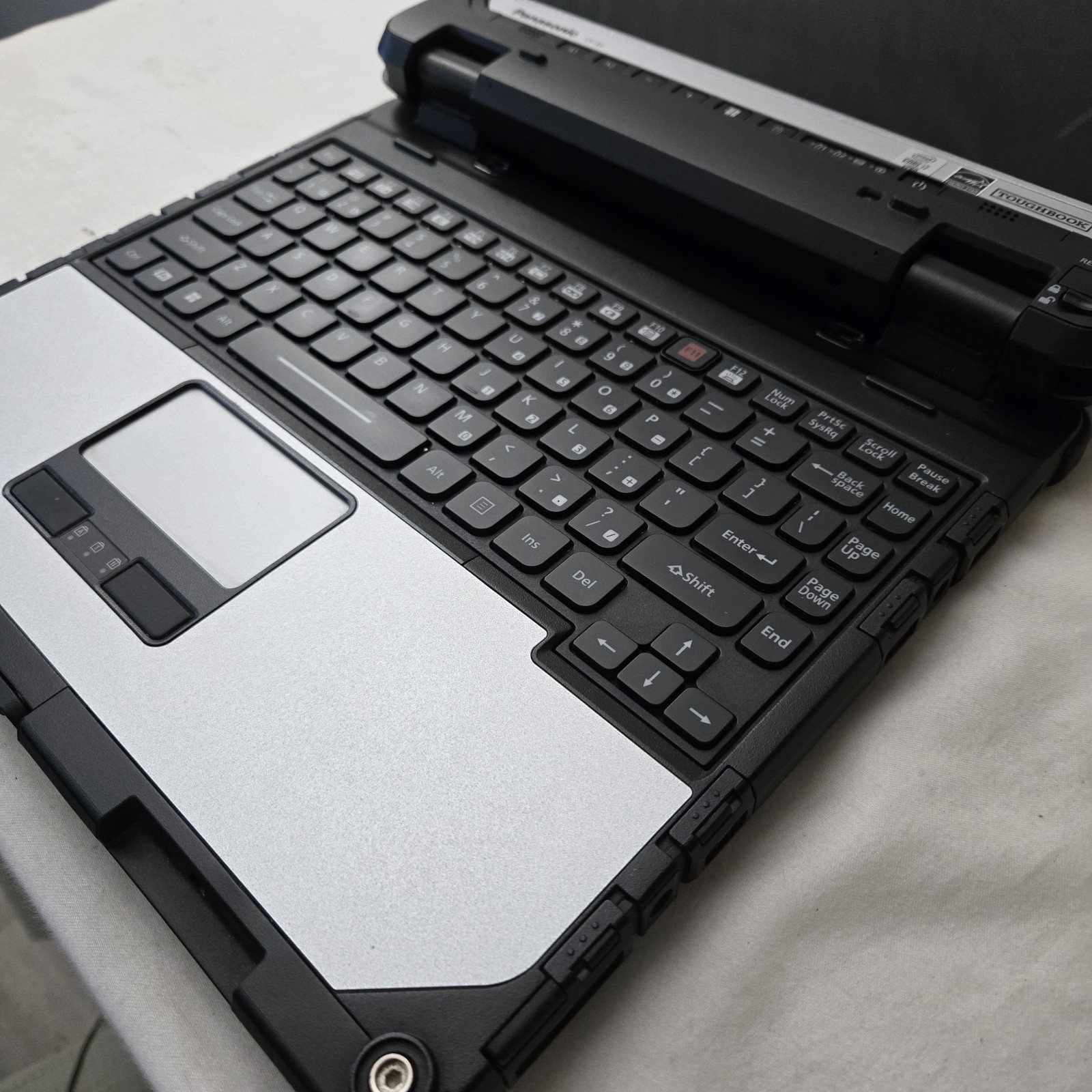 Panasonic Toughbook CF-33 i7-10810U 1.1GHz 512GB SSD 32GB Ram 4G GPS — Grade B