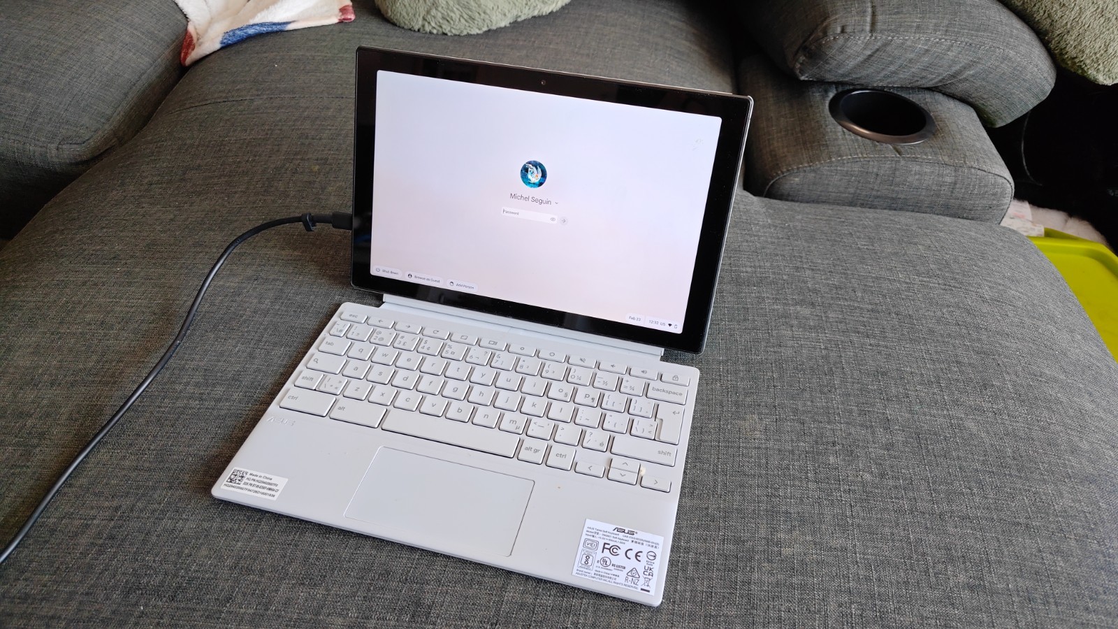 Asus ChromeBook CM300IDM2A 10.5″ MediaTek Kompanio 520 8GB RAM 64GB eMMC