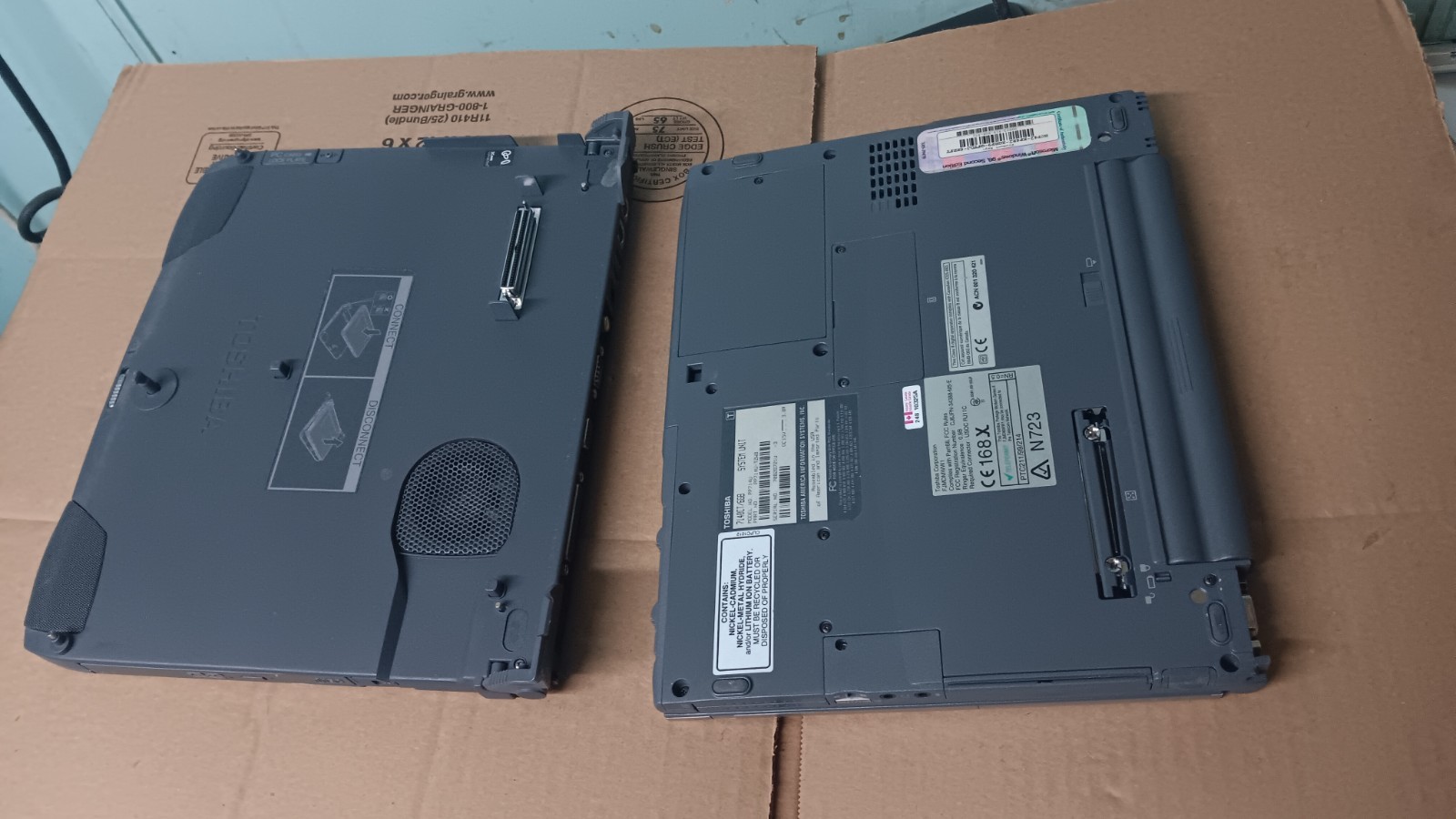 Vintage Toshiba Portege 7100CT Laptop Windows XP pro Docking station DVD Floppy