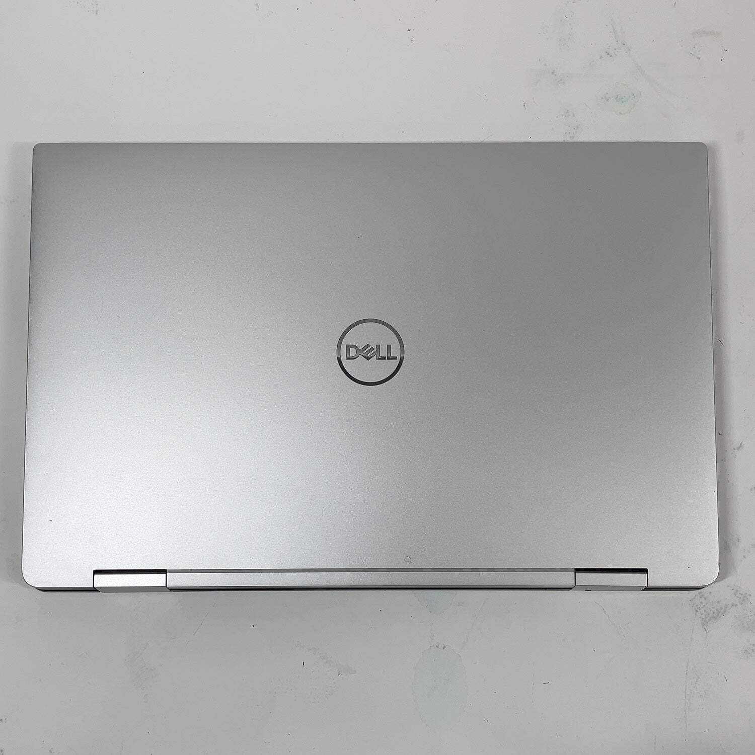 Dell XPS P73F 15.6″ i7-8705G 3.1GHz 16GB RAM 256GB SSD