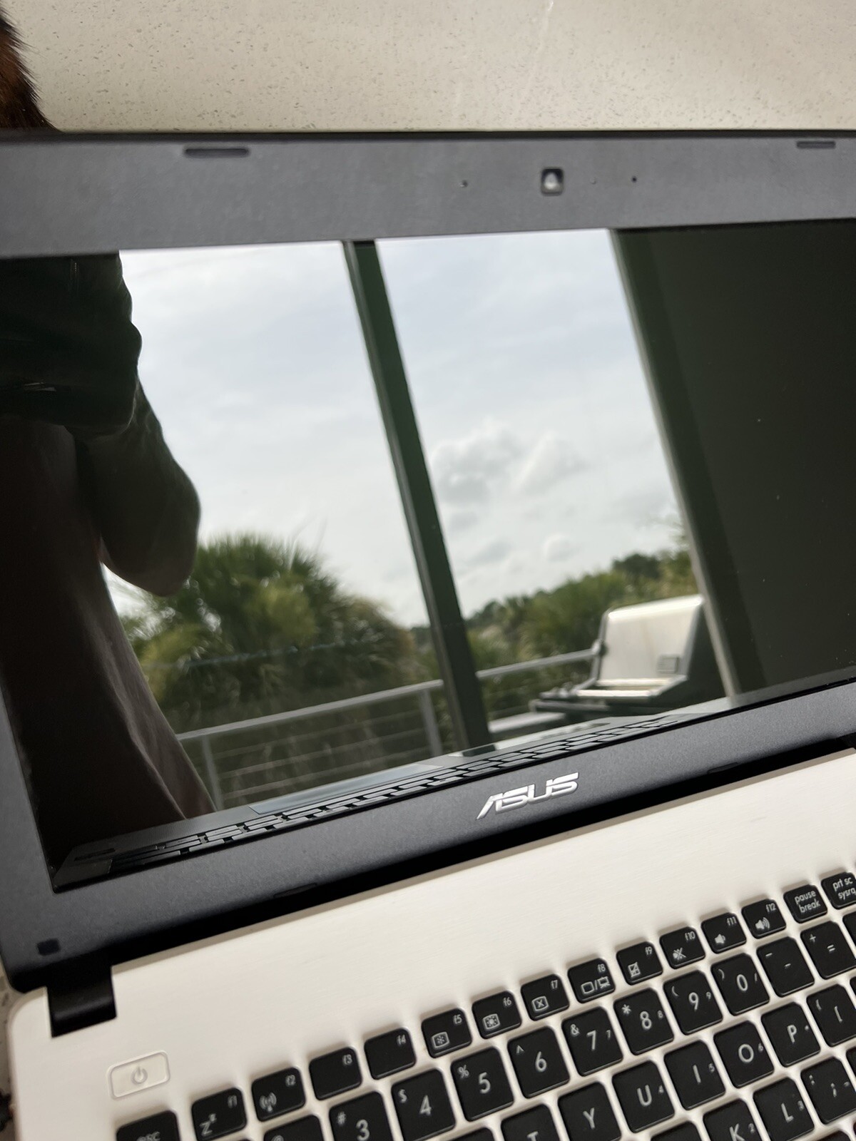 AS IS! ASUS SONICMASTER X452e 15.6″ NOTEBOOK LAPTOP – WHITE~