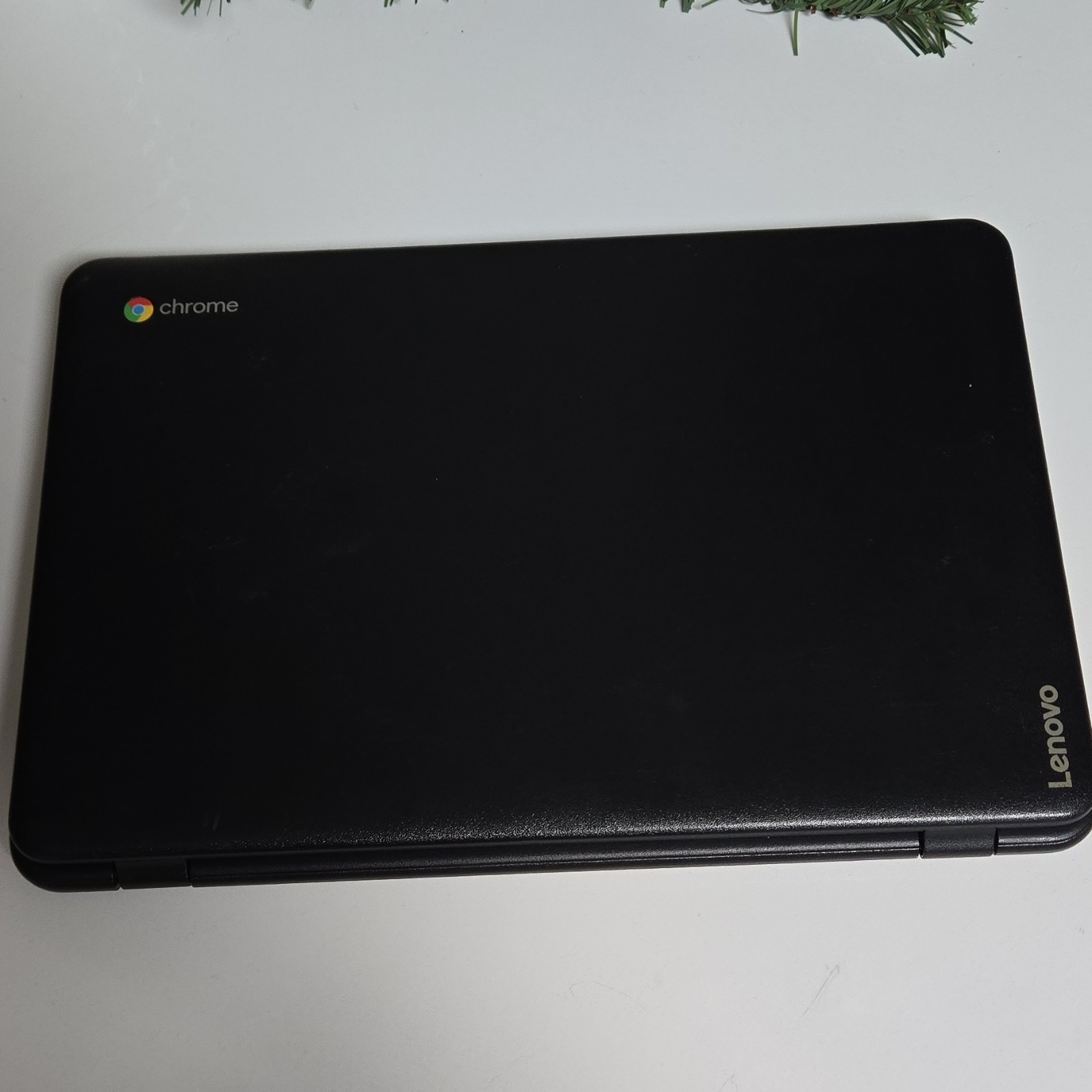 Lenovo N42-20 Chromebook 14″ Intel Celeron Black Chrome OS Laptop
