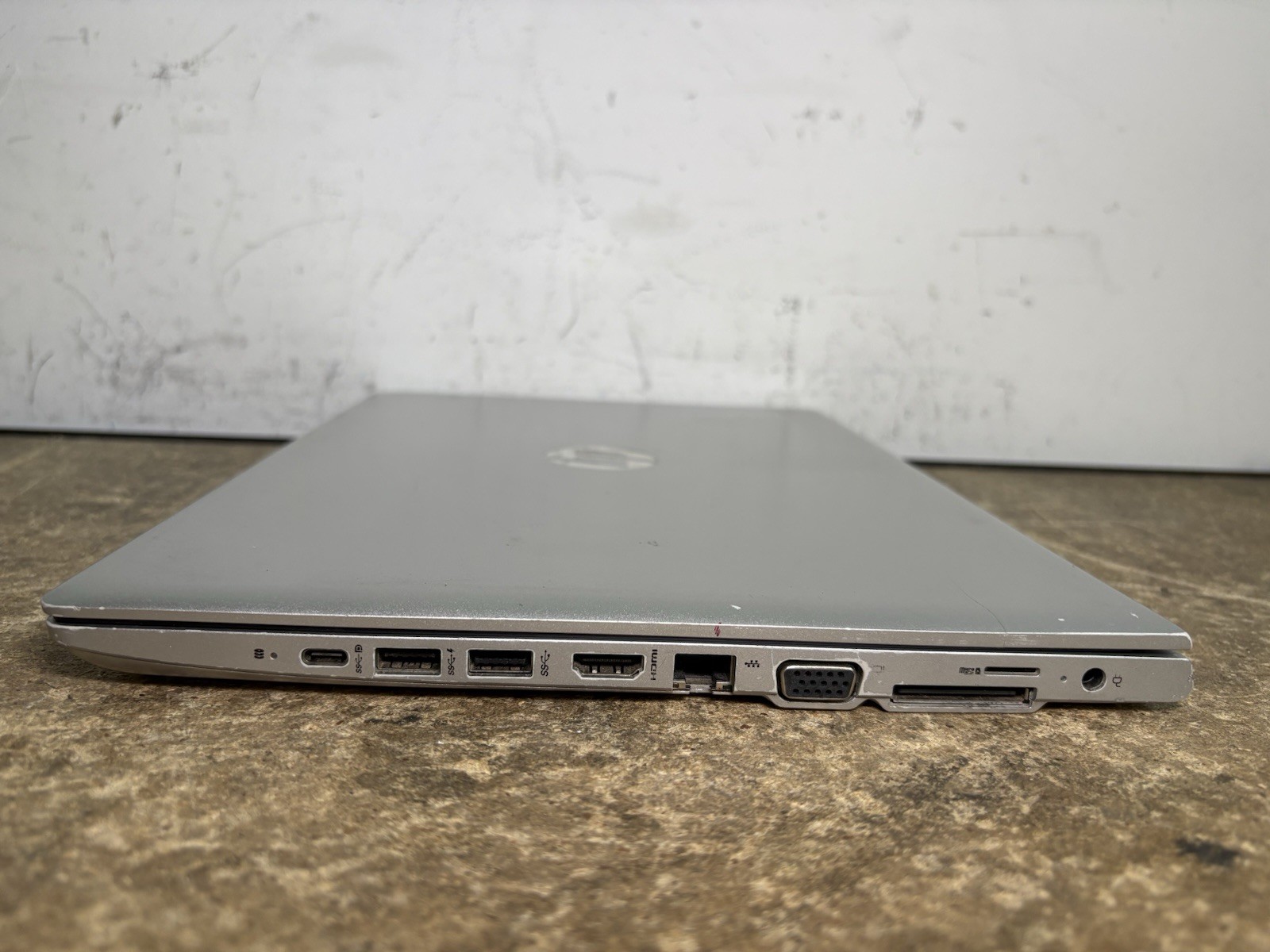 HP Probook 640 G5 14″ i7-8665U 1.9Ghz NO RAM NO OS NO SSD NVMe WIN 11 PRO