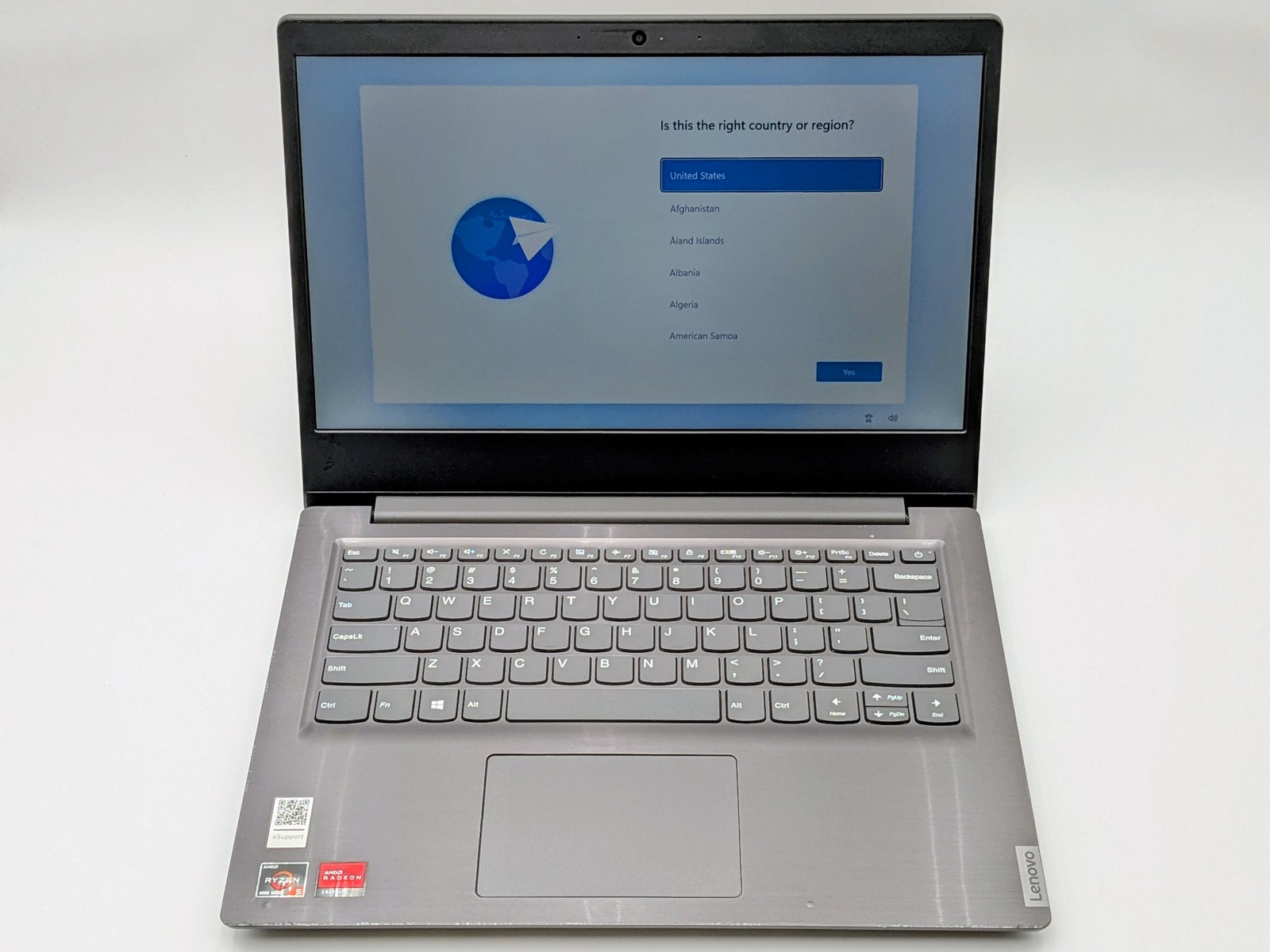 Lenovo V14-ARE Type 82DQ 14″ FHD RYZEN 5 4500U 256GB SSD 8GB W11P