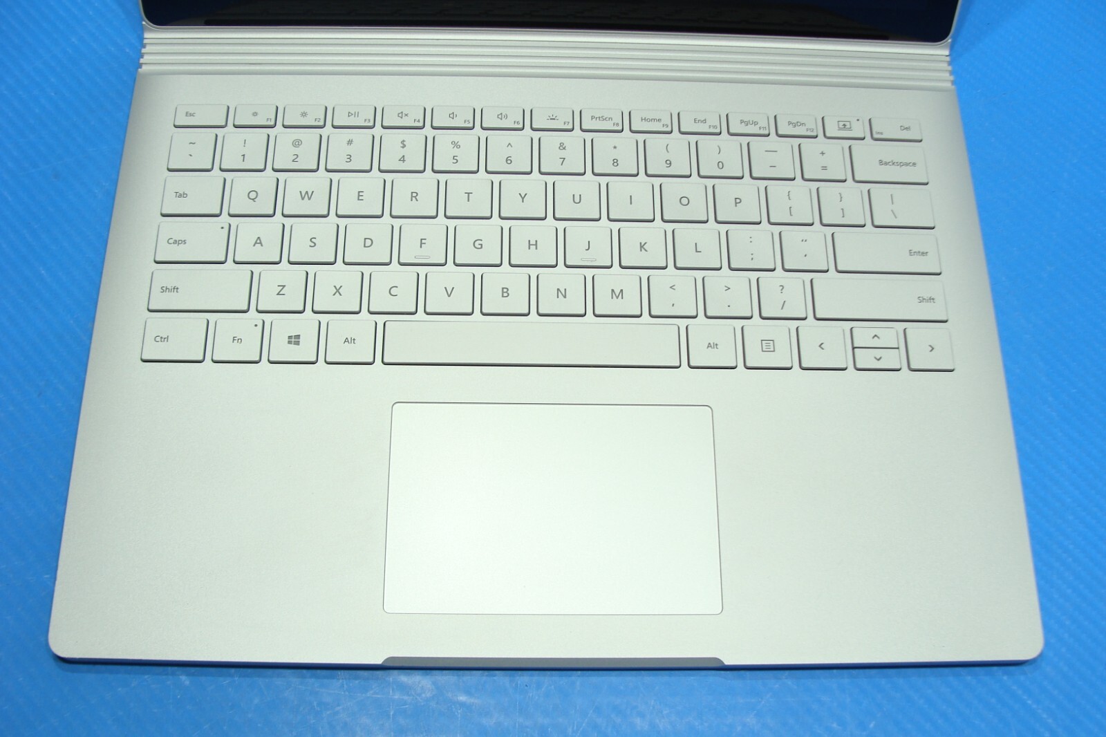 Microsoft Surface Book 2 1832 13.5″TOUCH i7-8650U 1.9GHz 8GB 1TB SSD BAD Battery