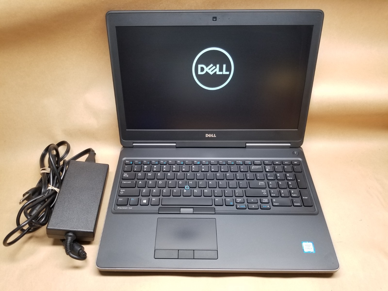 Dell Precision 7520 i7-7700HQ 16GB RAM 256GB SSD & 1TB HDD| Quadro M1200| WIN 11