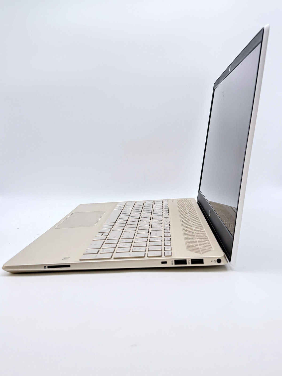 HP 15-CS0079NR Laptop Core i5 8GB RAM 1TB 15.6-Inch