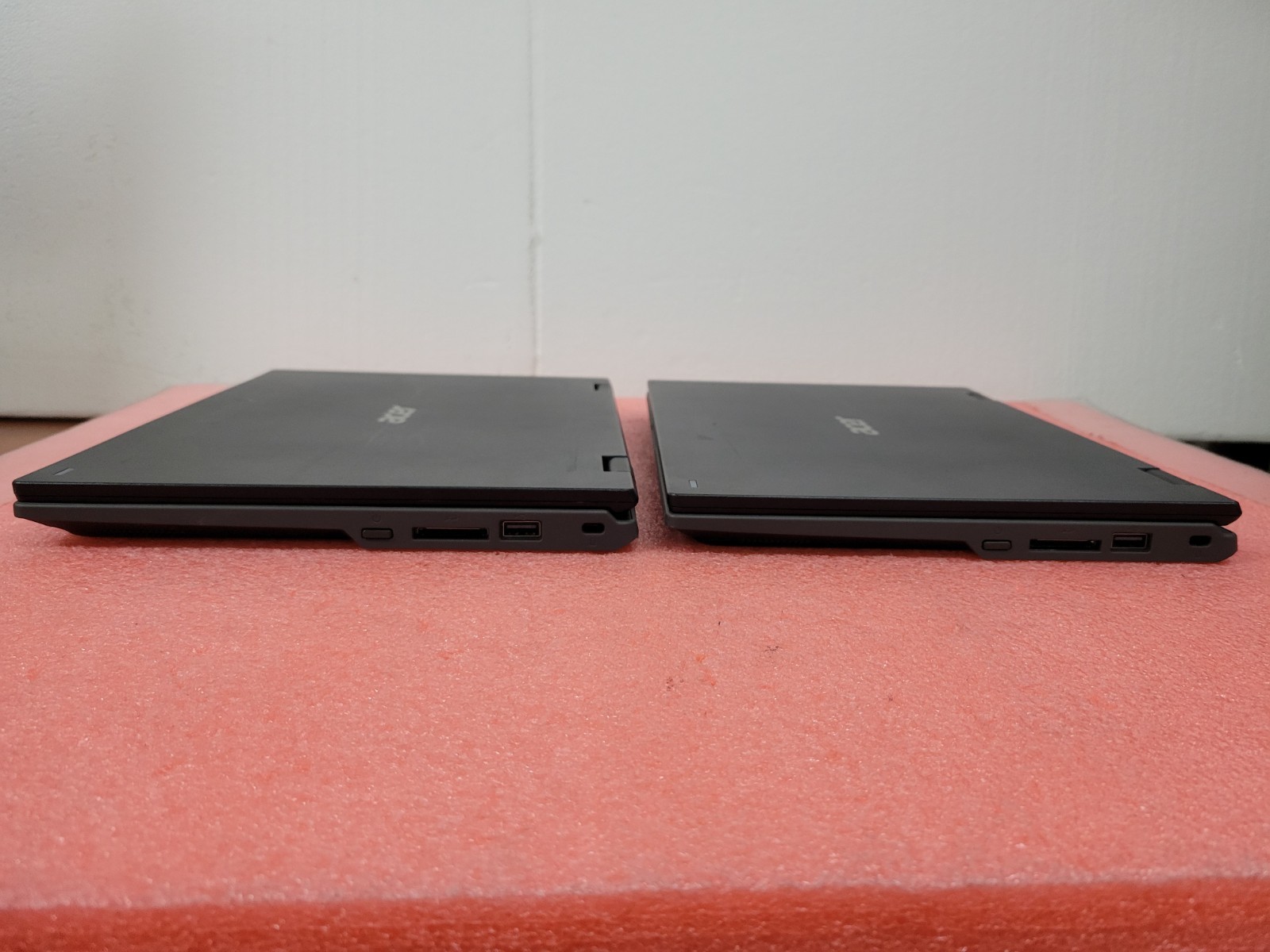 2x Acer Travelmate Spin TMB118-RN-C8JP 4GB RAM 64GB SSD *AS IS/READ* | C629