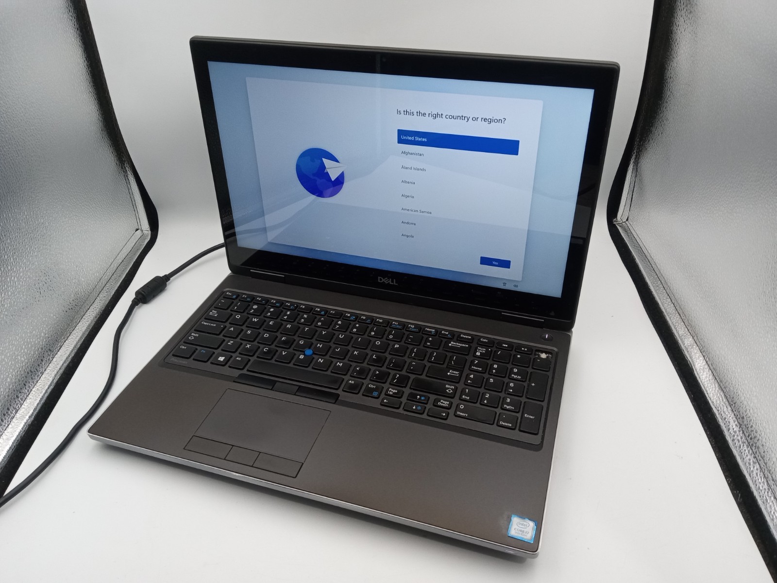 Dell Precision 7540 15.6″ Touch i7-9850H 16GB RAM 128GB SSD Windows 11 -READ -RR