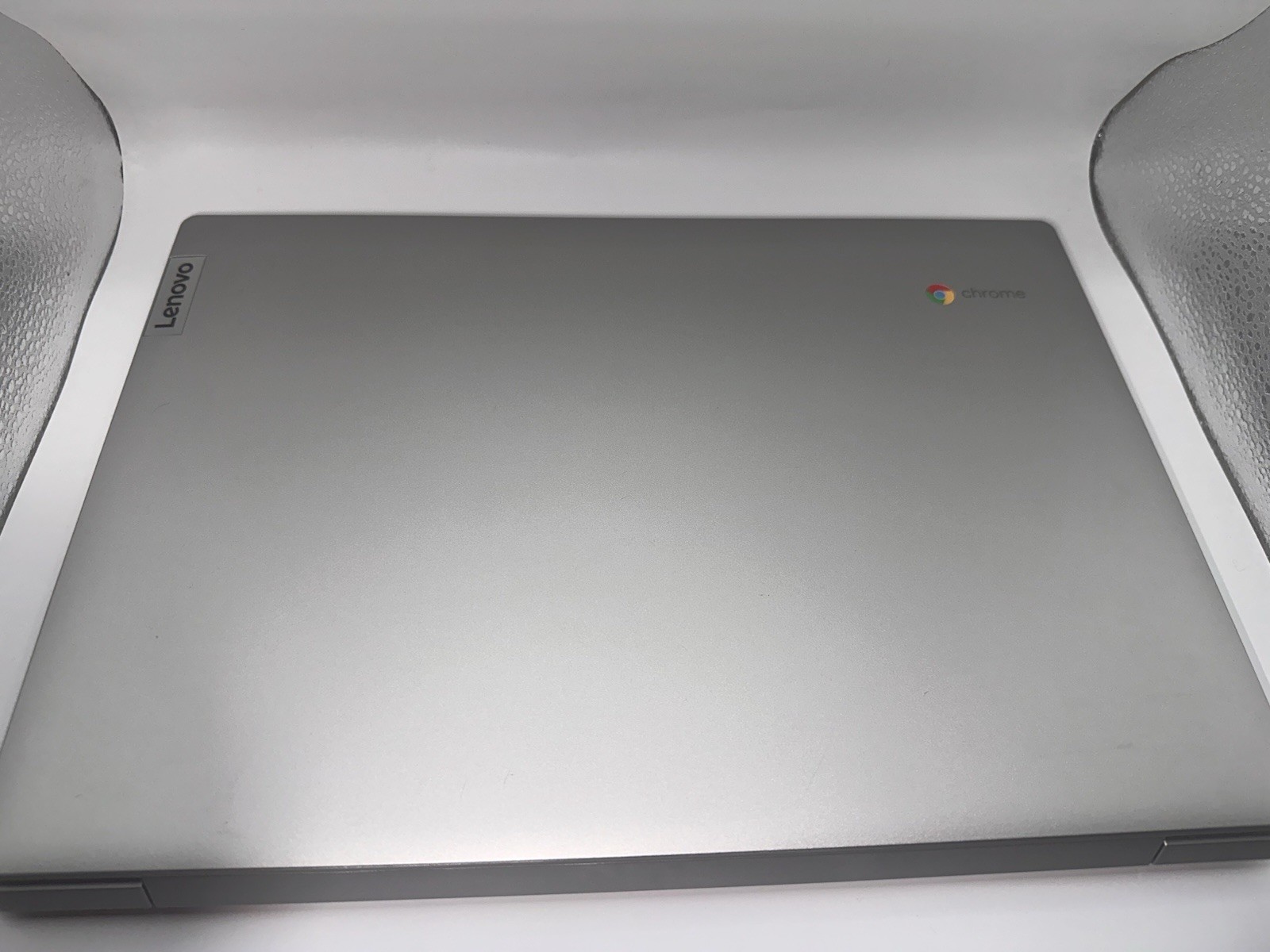 Lenovo – IdeaPad Slim 3 Chromebook Laptop – 14″ Full HD Touchscreen Laptop –