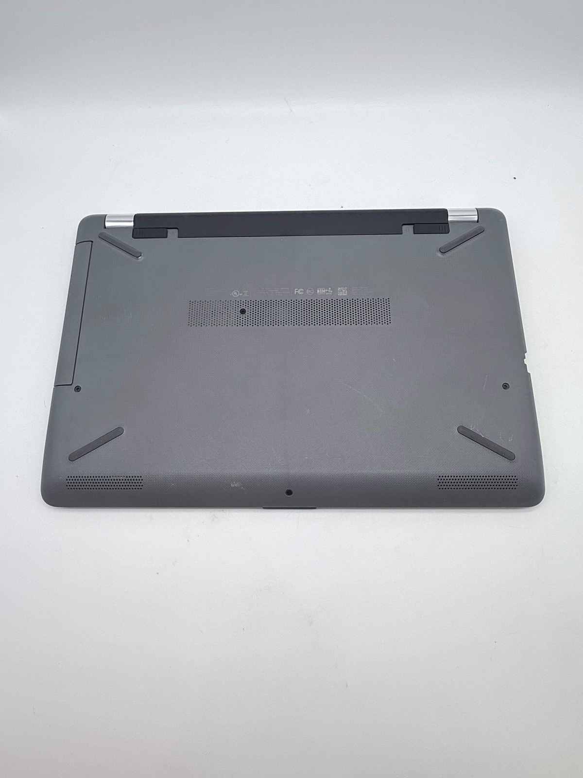 HP 15-bs033cl 15.6″ Core i3-7100U 8GB 256GB SSD Touchscreen Laptop