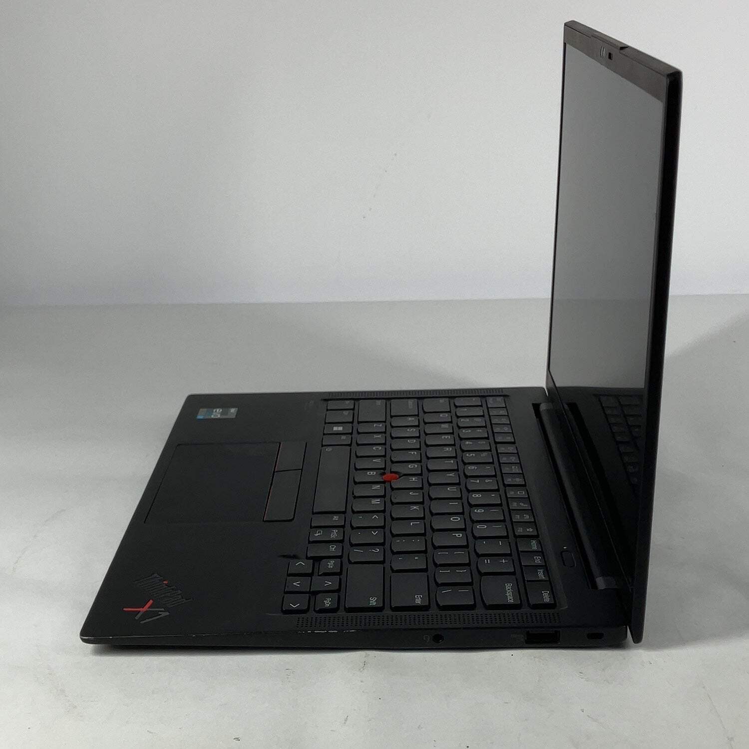 Lenovo ThinkPad X1 Carbon Gen 10 21CB i7-1270P 2.1GHz 16GB RAM 256GB SSD