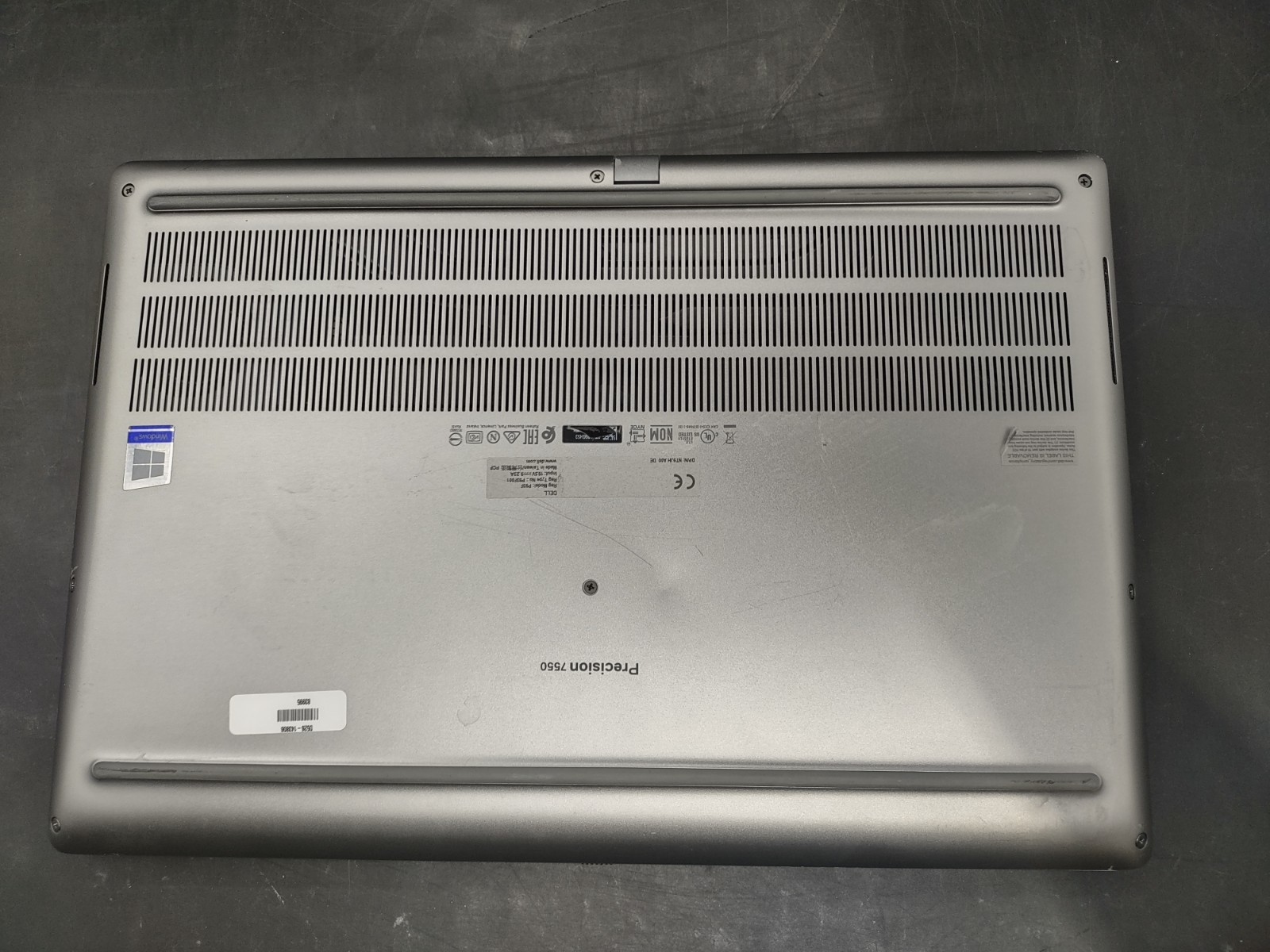 Dell Precision 7550 i7 10850H @ 2.70Ghz 32GB RAM NO SSD NO OS