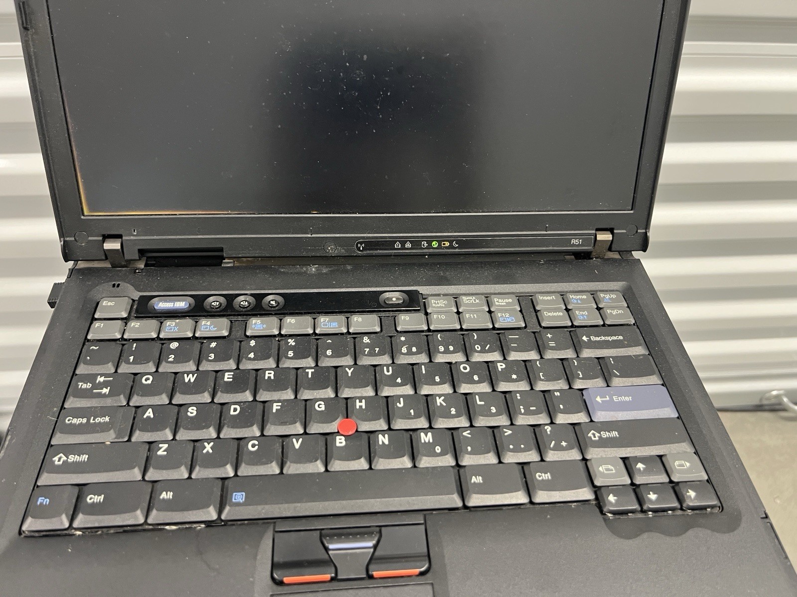 IBM ThinkPad R51 15″ Laptop Intel Pentium HDD Windows XP AS IS