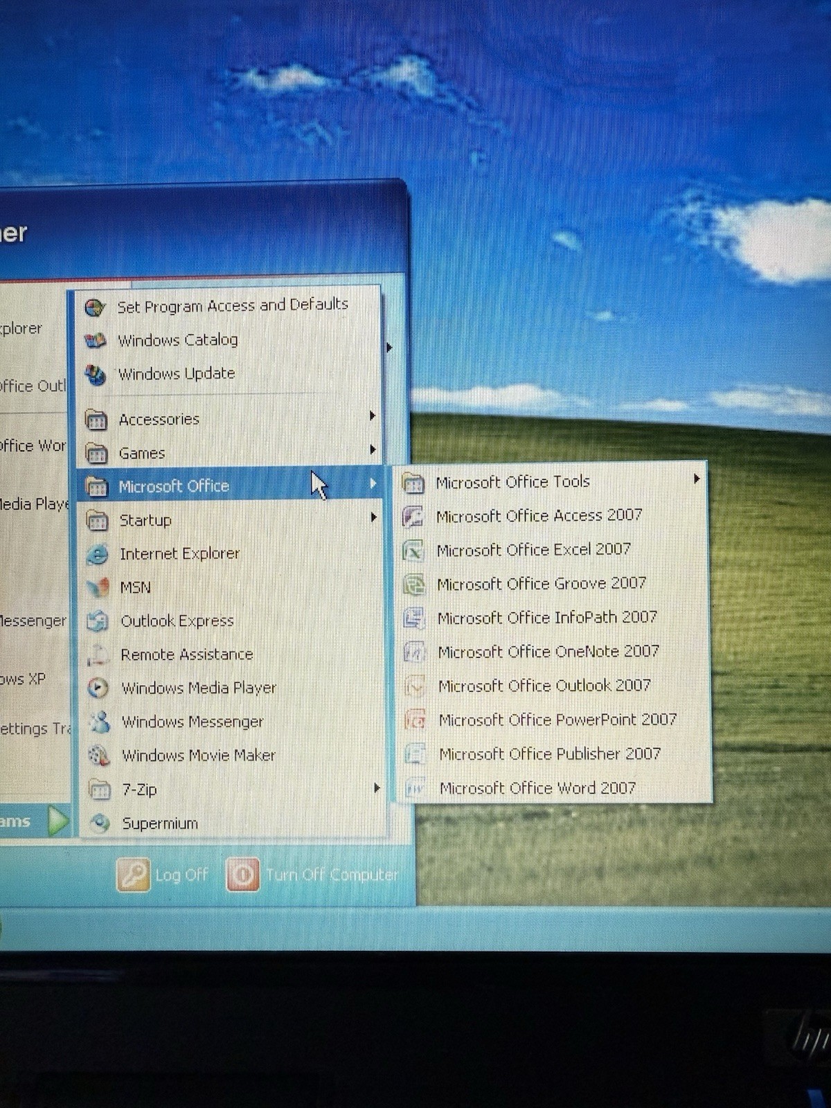 HP Pavilion DV1000 14.1″ 80GB 1GB Intel Pentium M 1.60GHz Windows XP Notebook PC