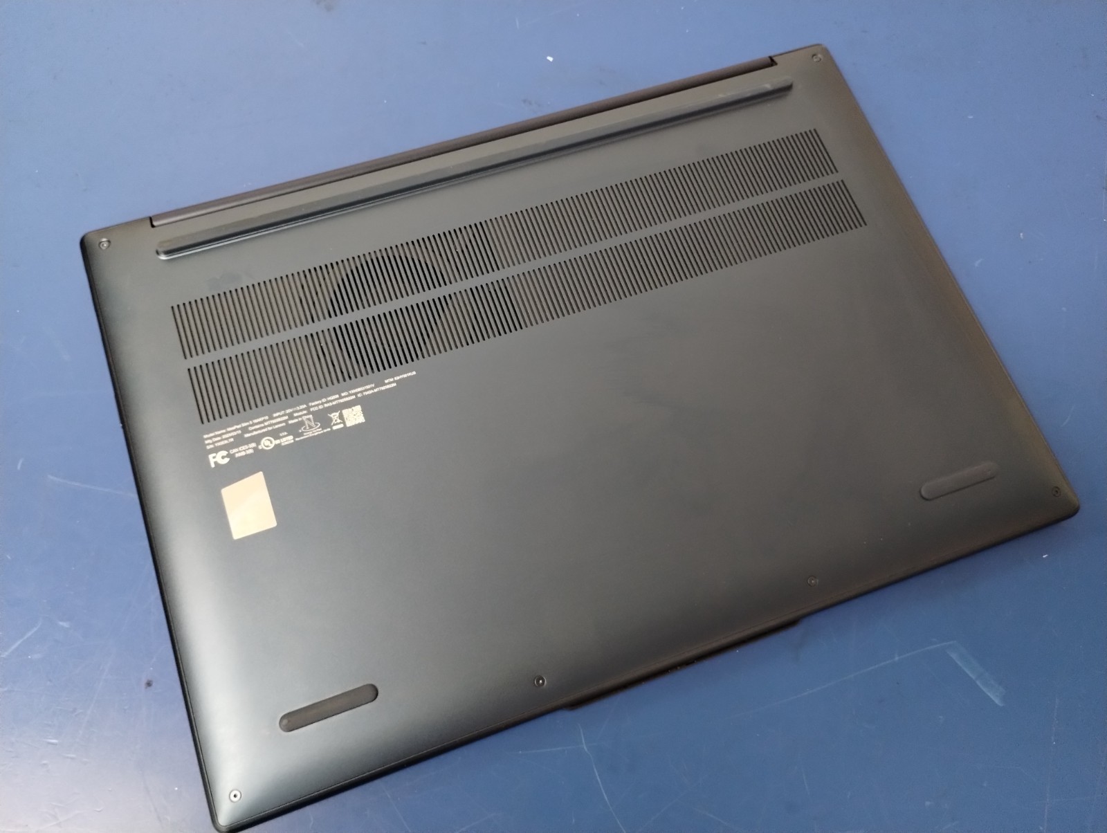 LENOVO IdeaPad Slim 5 16AKP10, AMD Ryzen AI 7 350, 16 GB RAM, 1 TB NVMe SSD