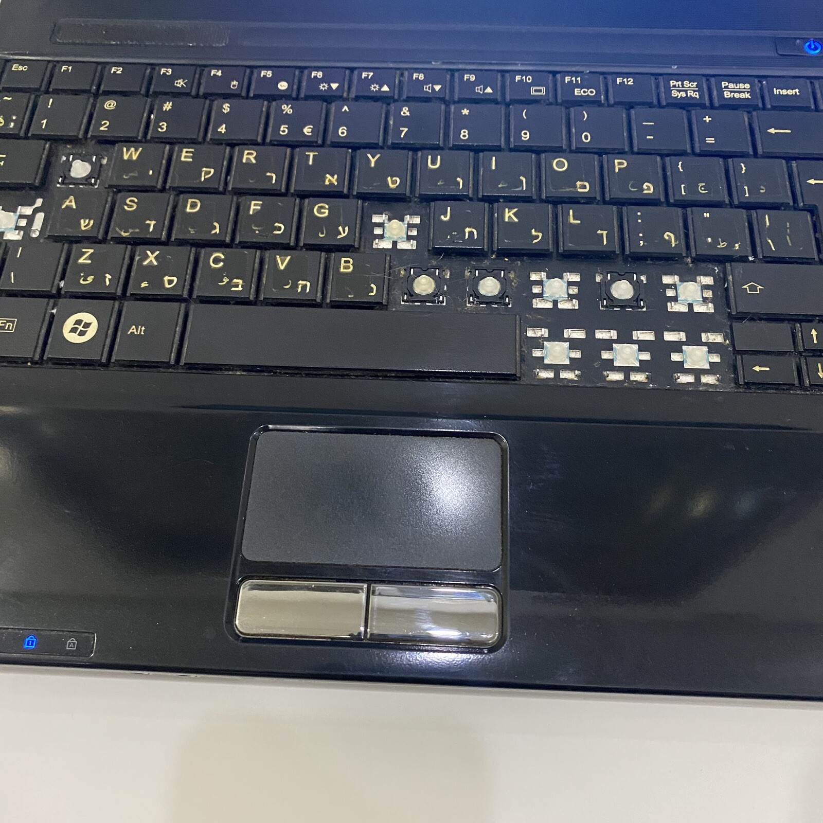 Fujitsu Lifebook A Series AH530 SSD 320GB Ram 2GB Core i3M380 Windows7 Laptop