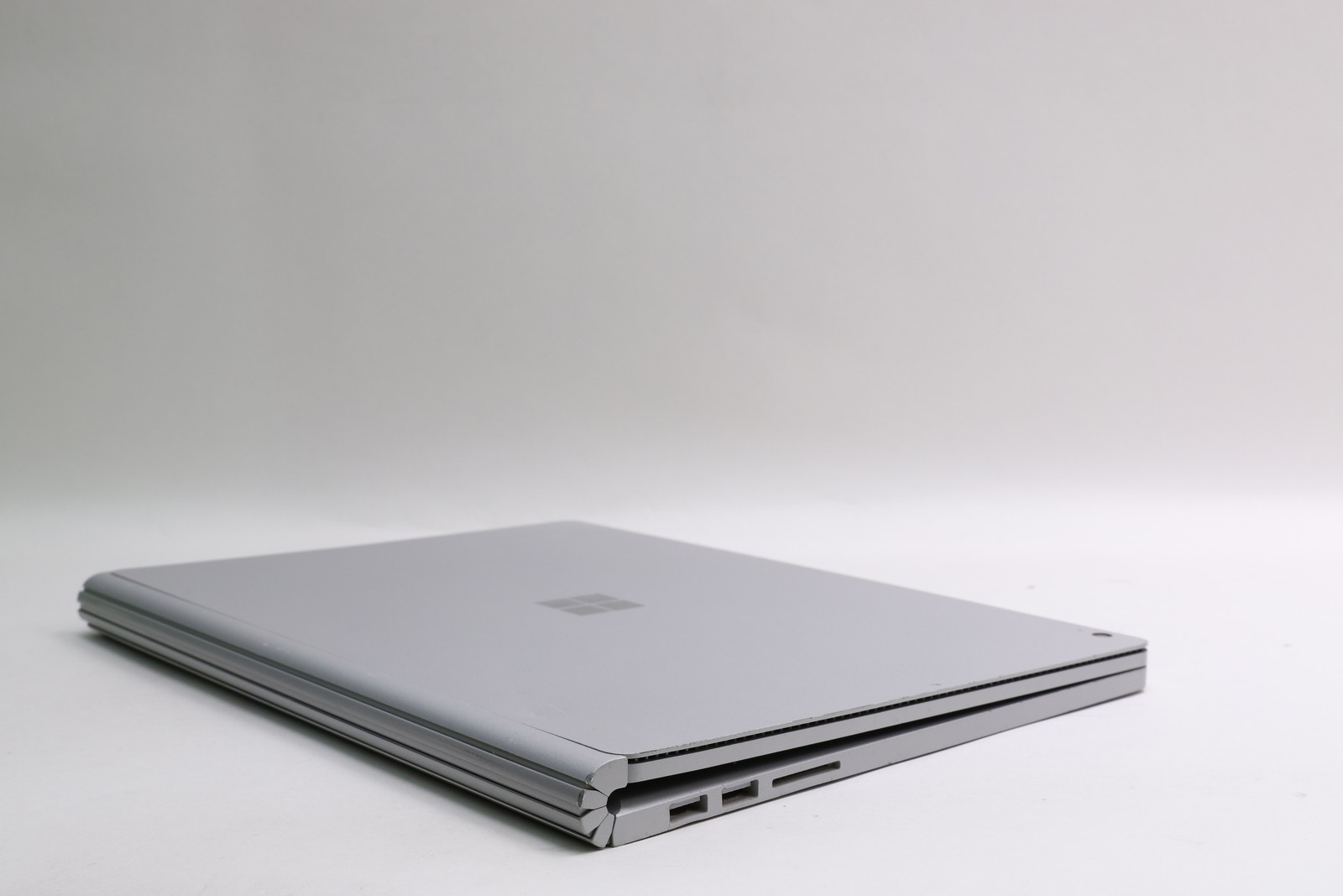 14″ Microsoft Surface Book 3, i7-1065G7, 32GB, 1TB SSD, Touchscreen