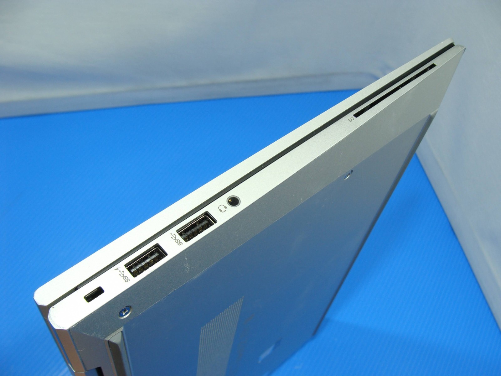 HP EliteBook 840 G7 14″FHD core i7-10610U 1.8GHz 8GB RAM 256GB SSD Win 11 Pro