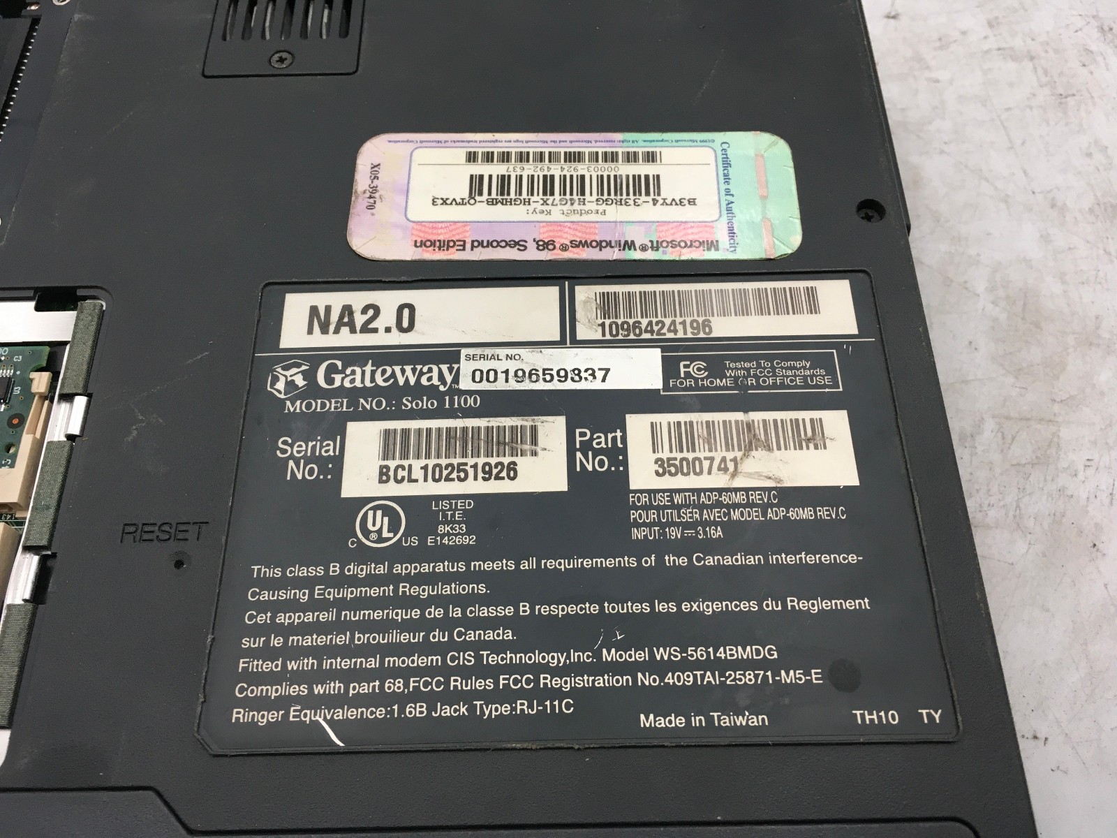 GATEWAY SOLO 1100 – FOR PARTS/REPAIR – Intel Celeron – 32MB RAM – READ DESC – BB